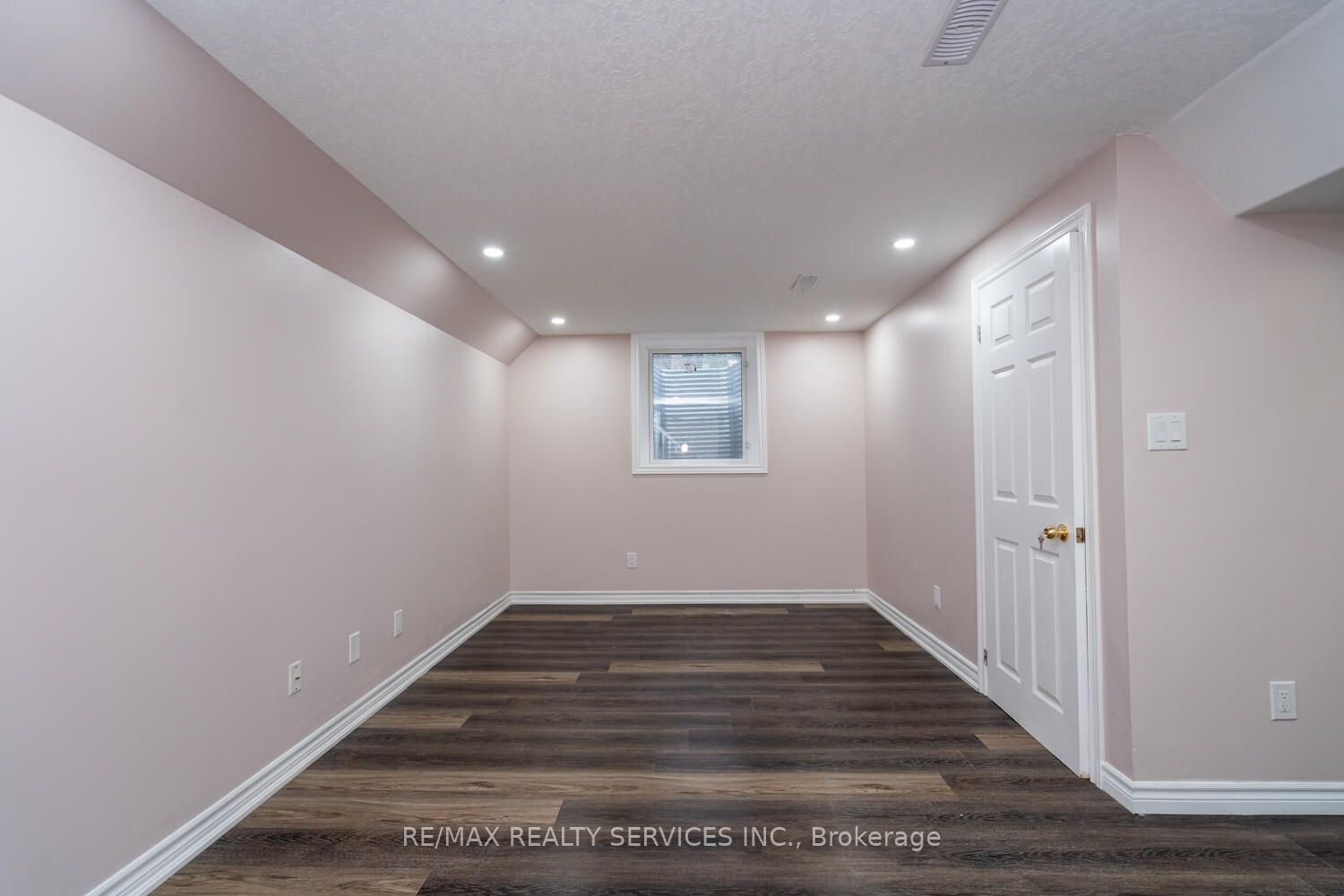 704 Black Cherry Street Property Photo 41