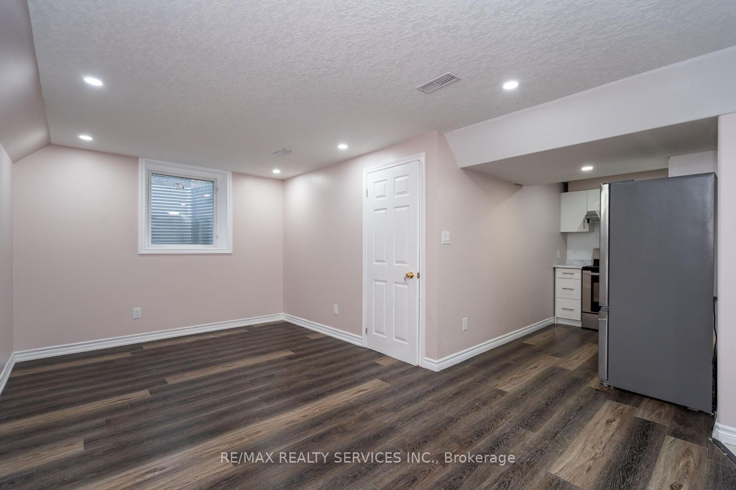 704 Black Cherry Street Property Photo 42
