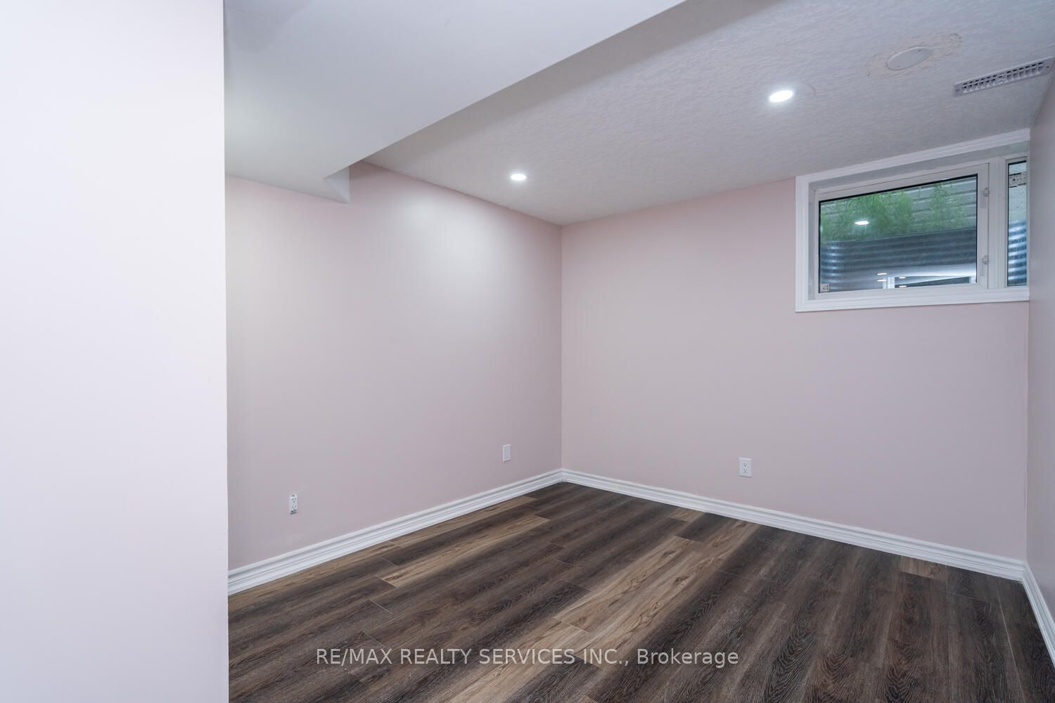 704 Black Cherry Street Property Photo 44