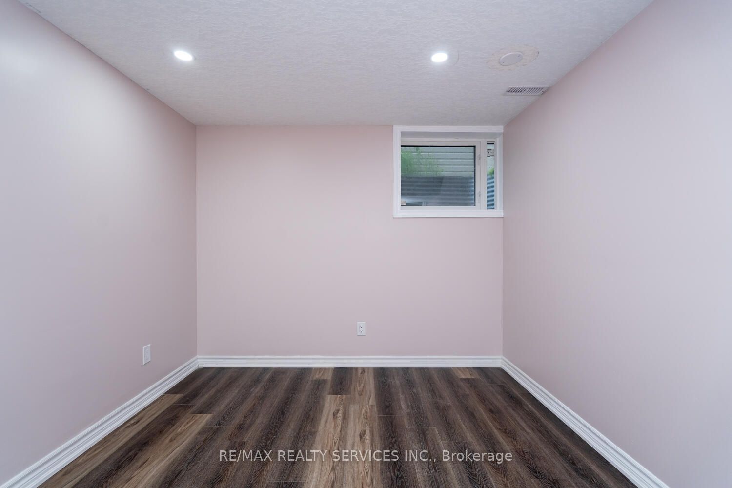 704 Black Cherry Street Property Photo 45