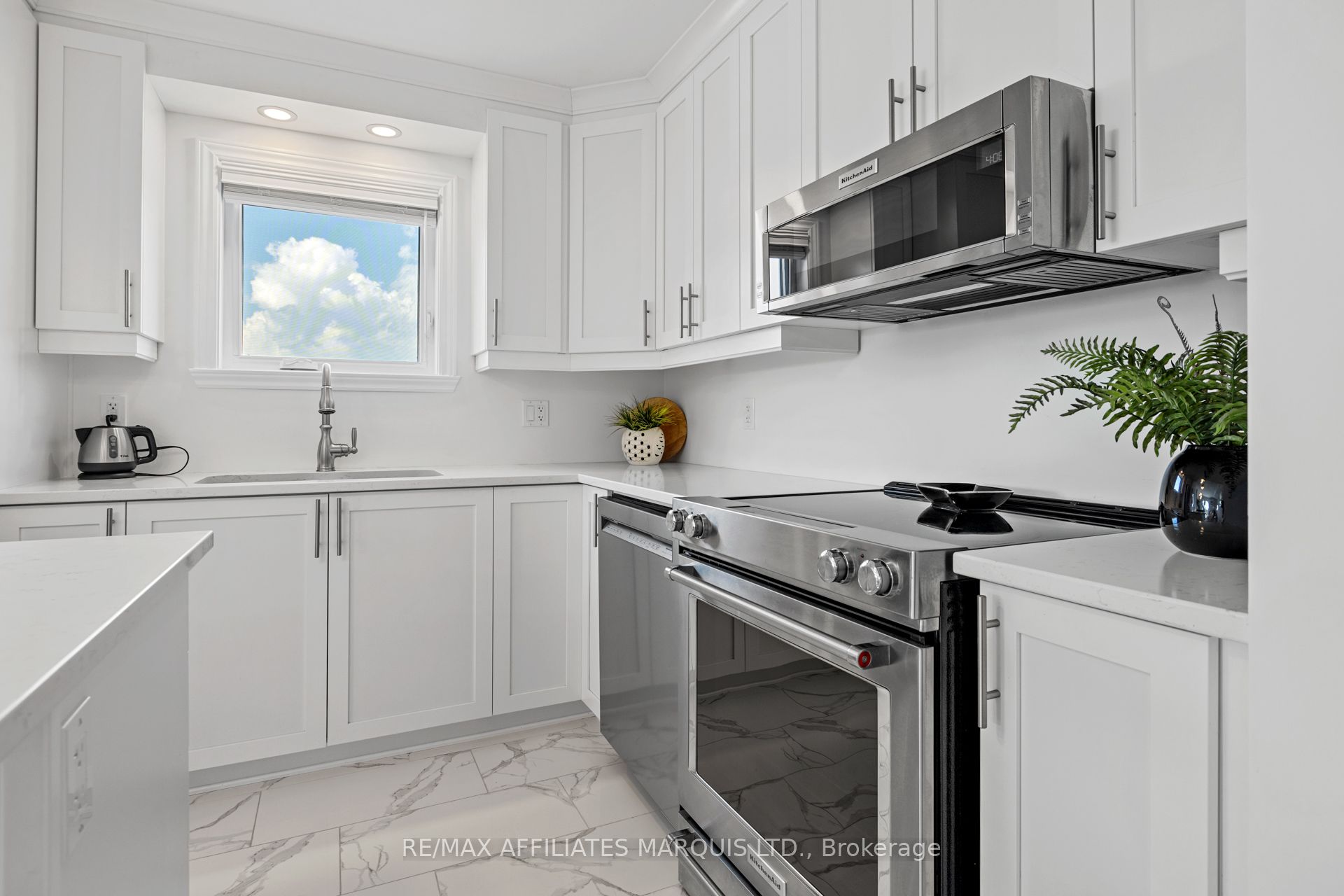 229 Water Street E 205 Property Photo 14