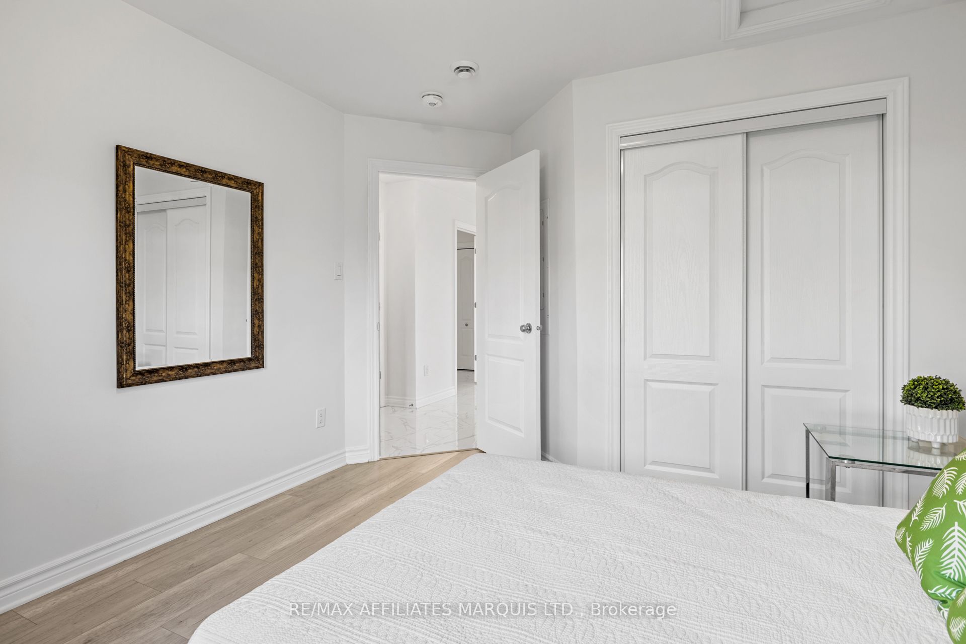 229 Water Street E 205 Property Photo 25