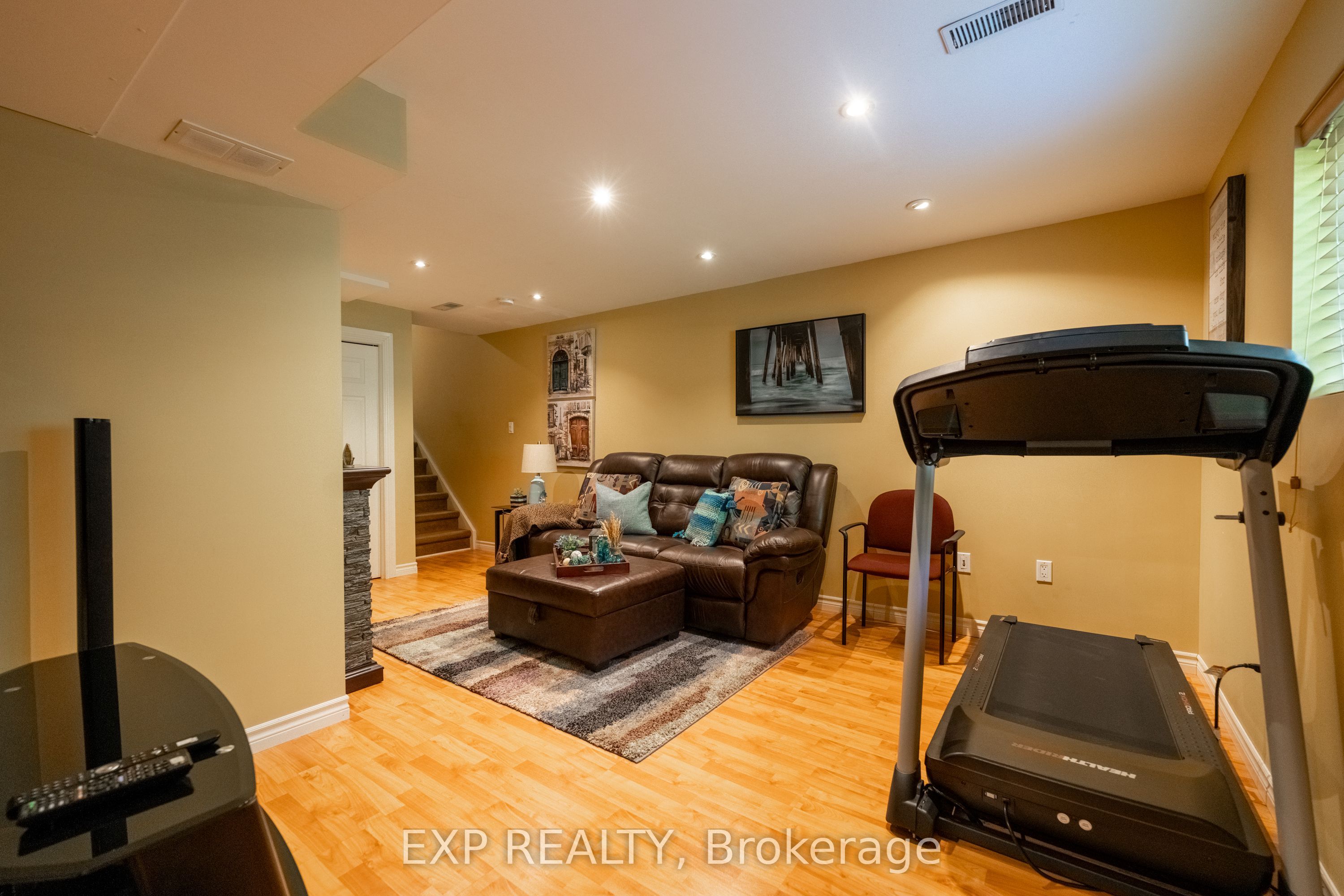 44 Frances Avenue 28 Property Photo 36