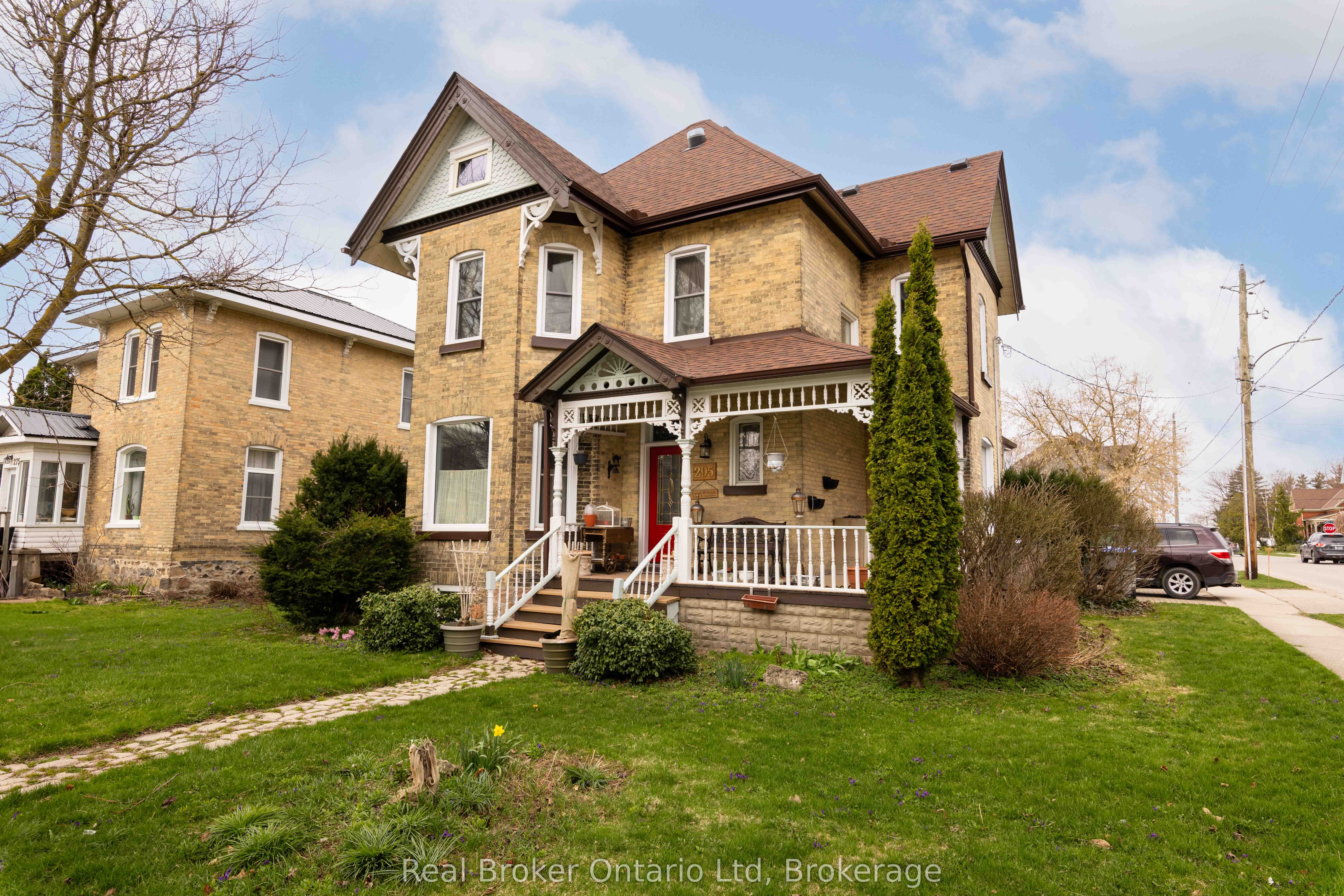 295 Livingstone Avenue Property Photo 1