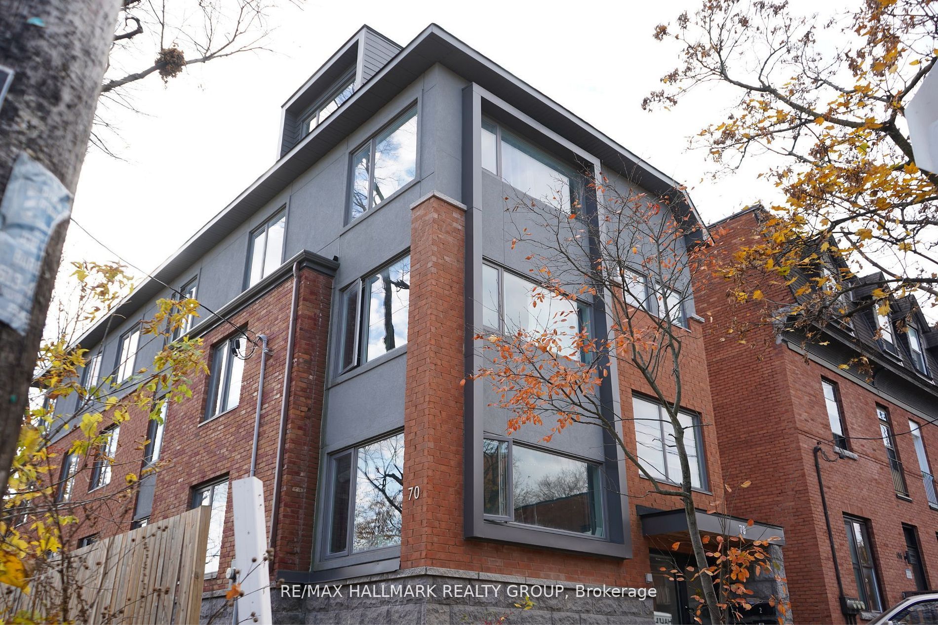 70 RUSSELL Avenue
