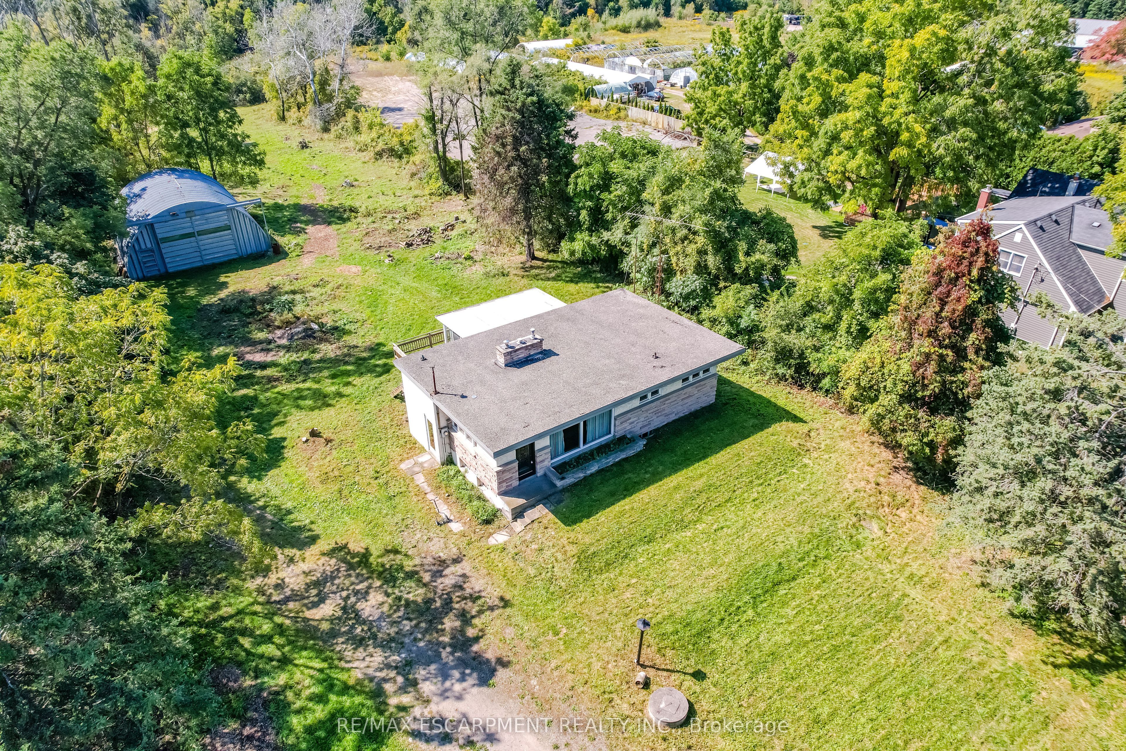 623 Robson Road Property Photo 1