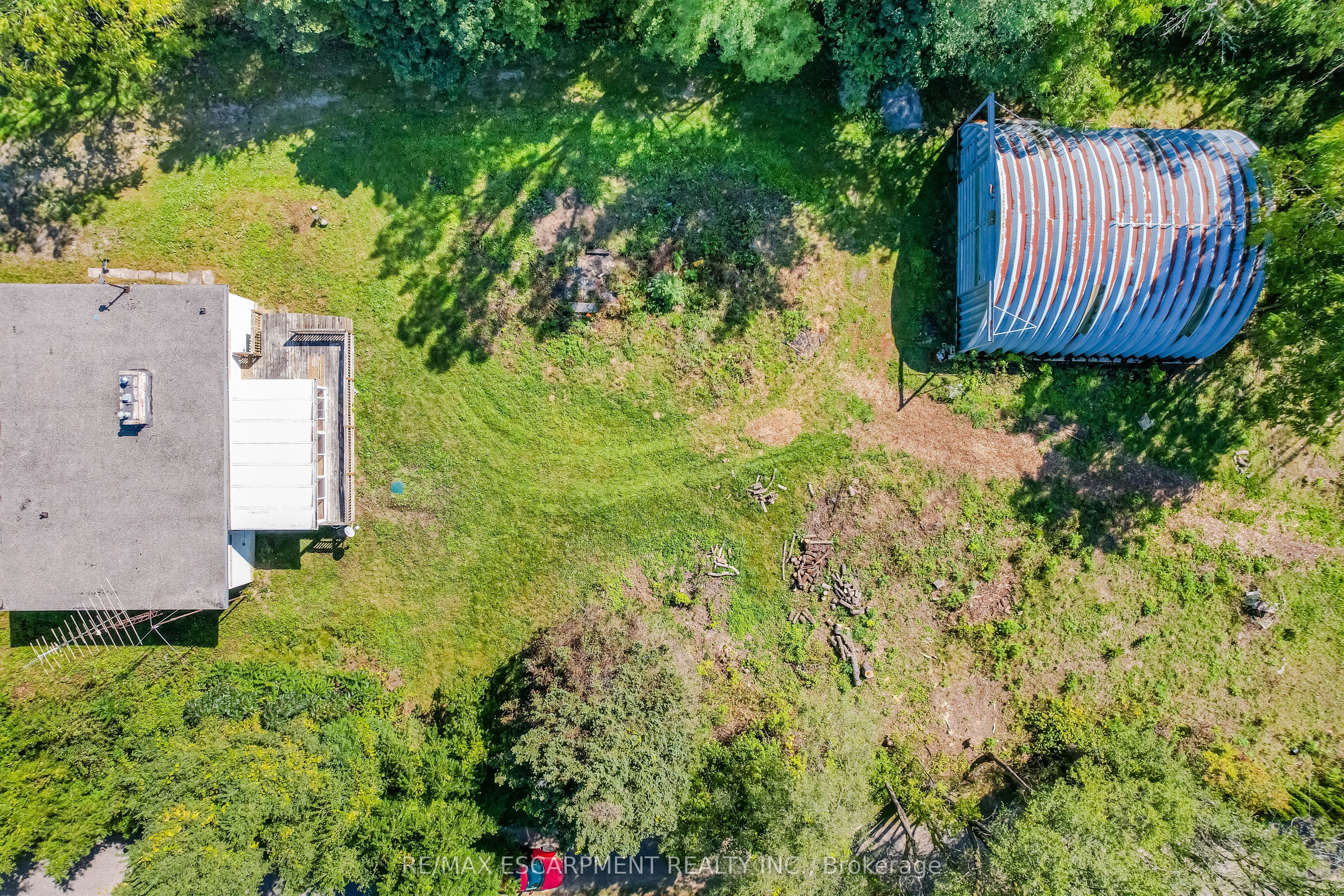 623 Robson Road Property Photo 7