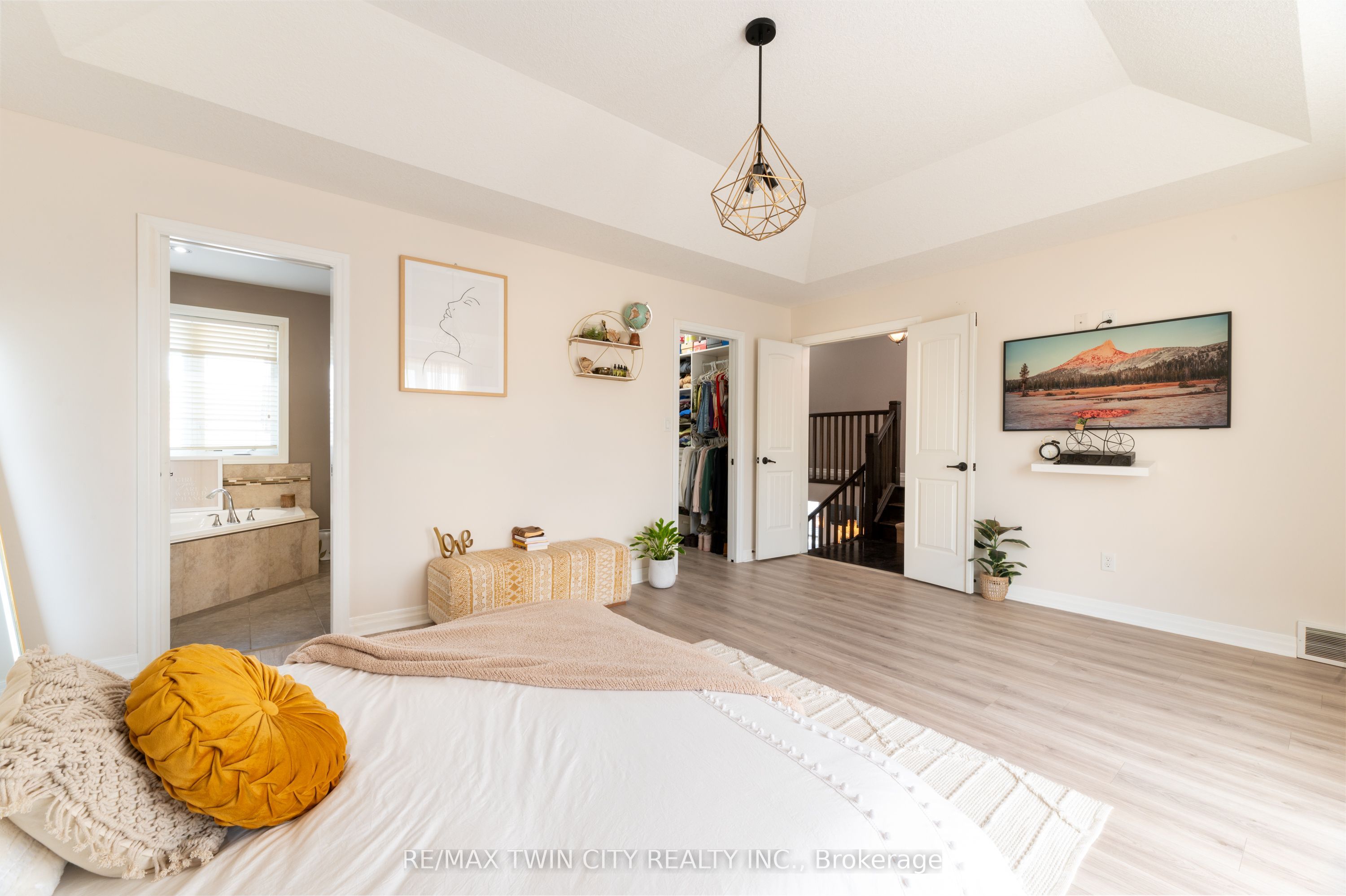 633 Halifax Road Property Photo 17