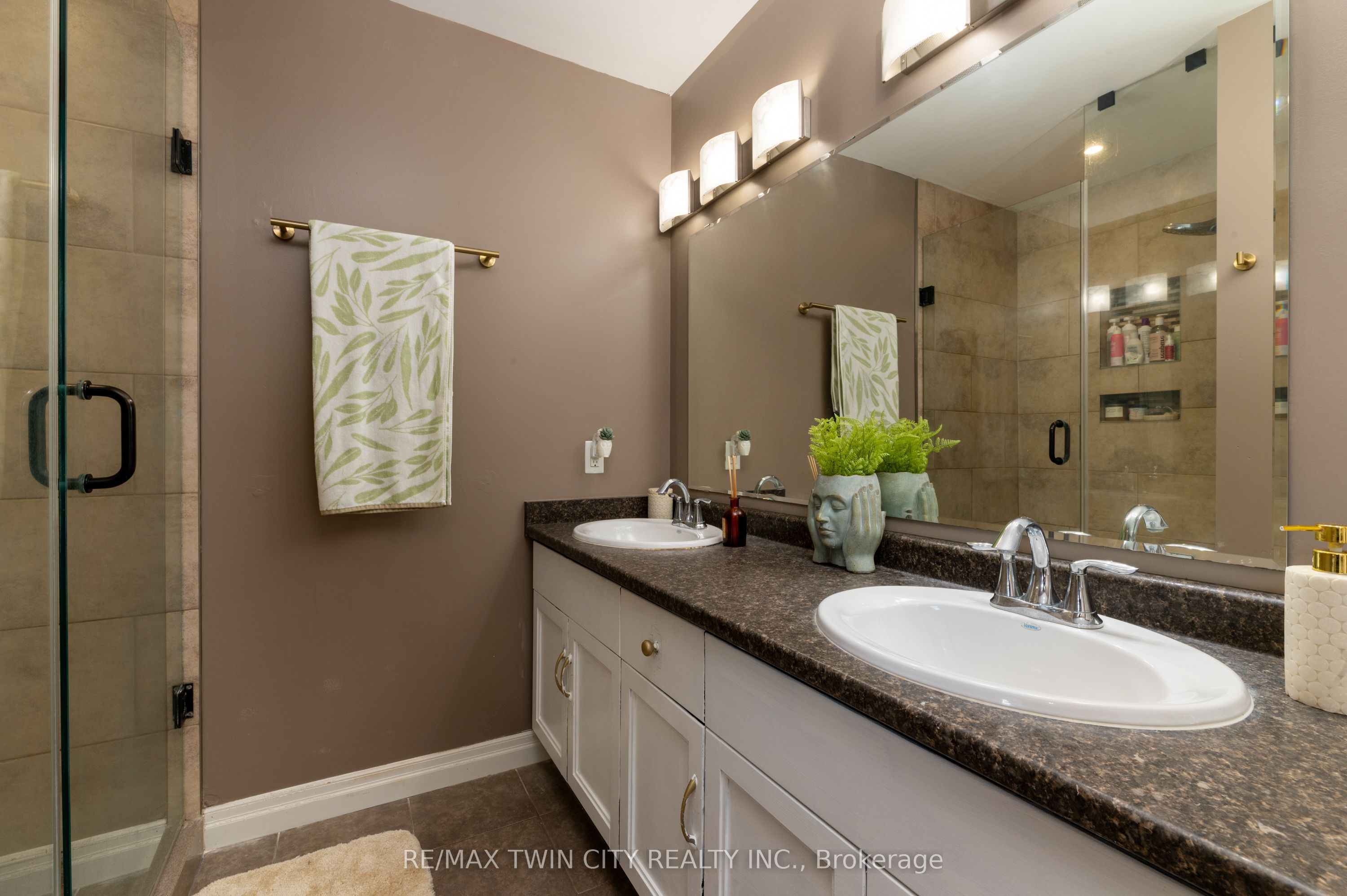 633 Halifax Road Property Photo 20