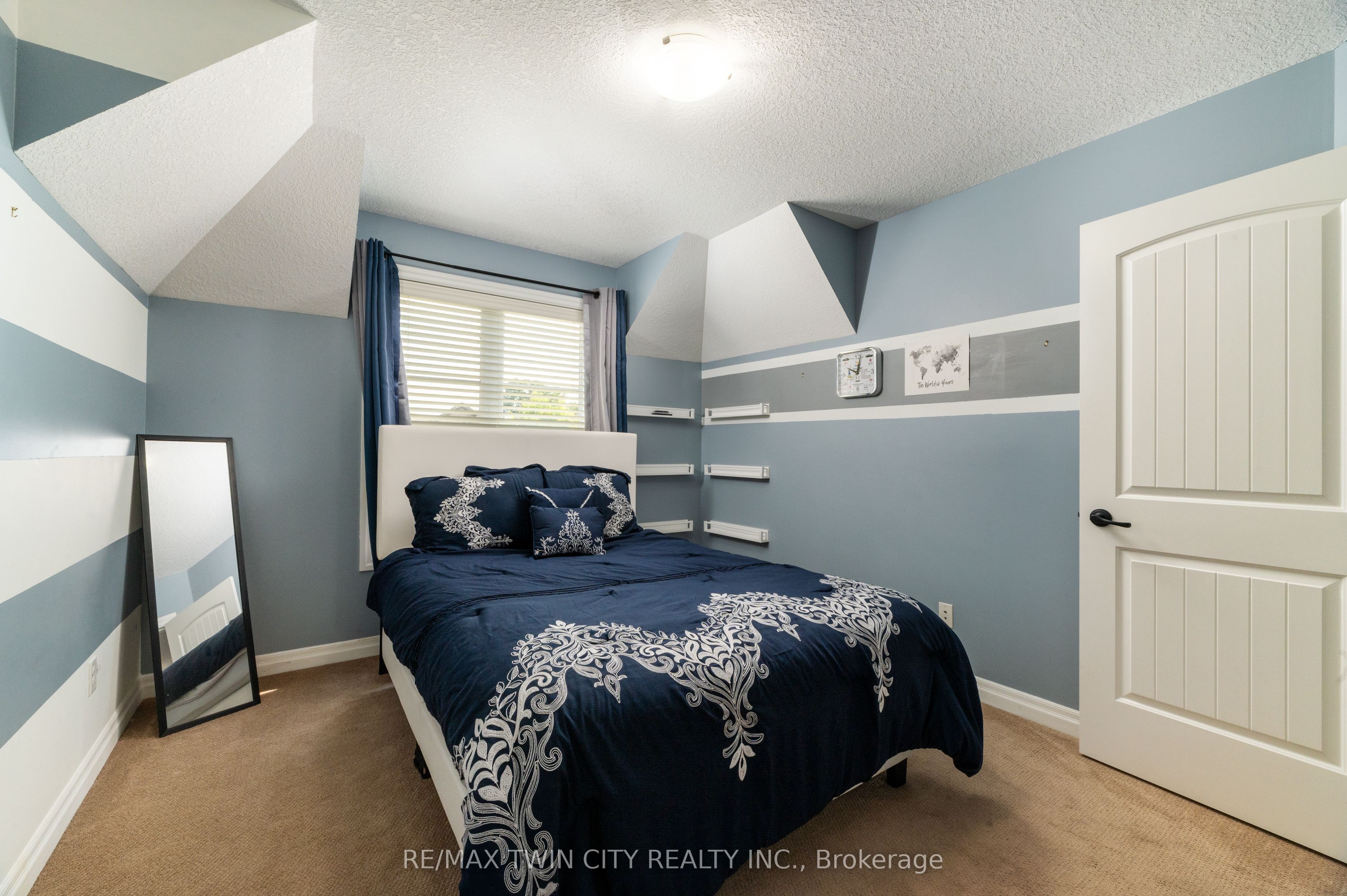 633 Halifax Road Property Photo 26