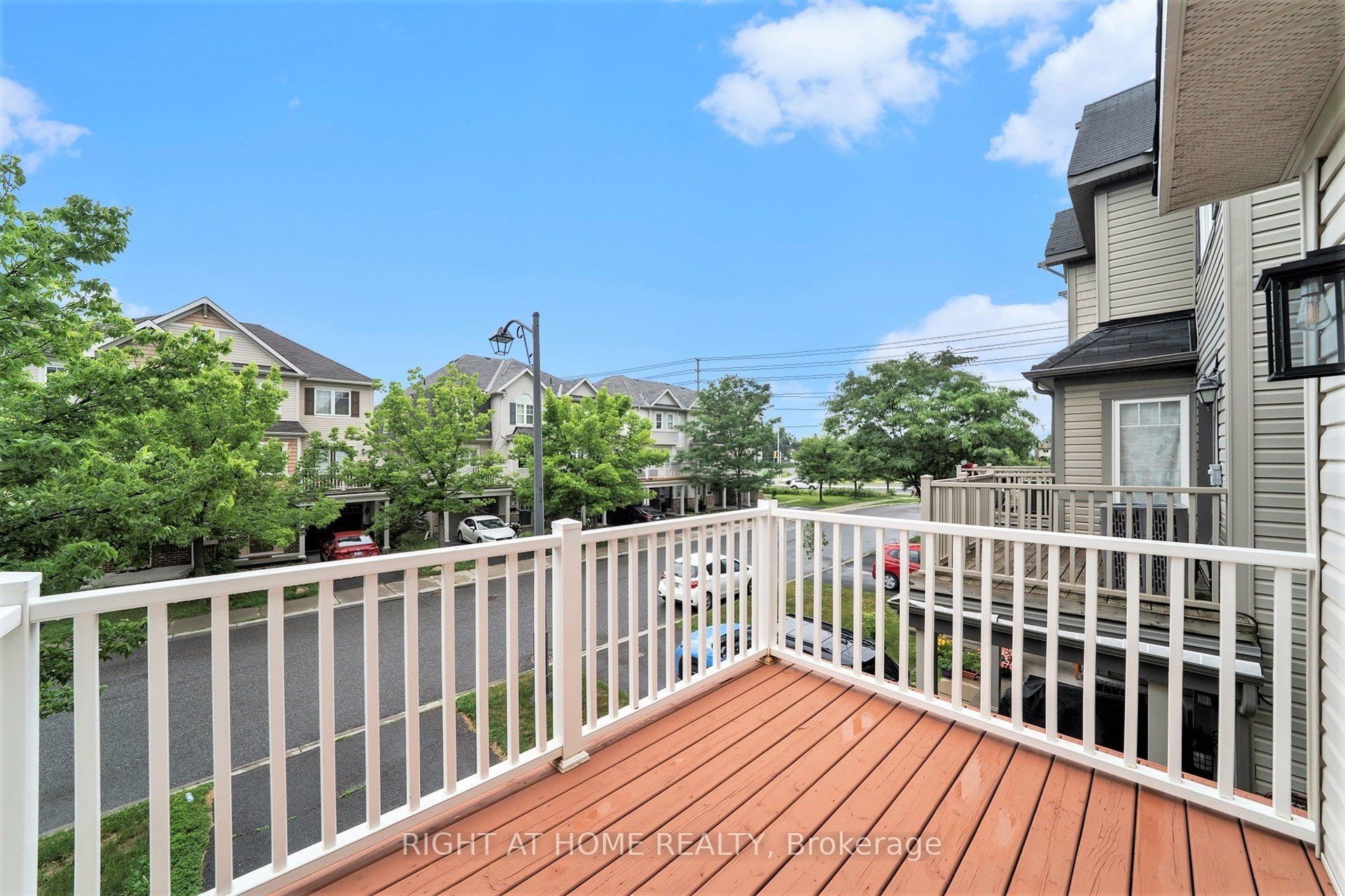 1558 Haydon Circle N Property Photo 21