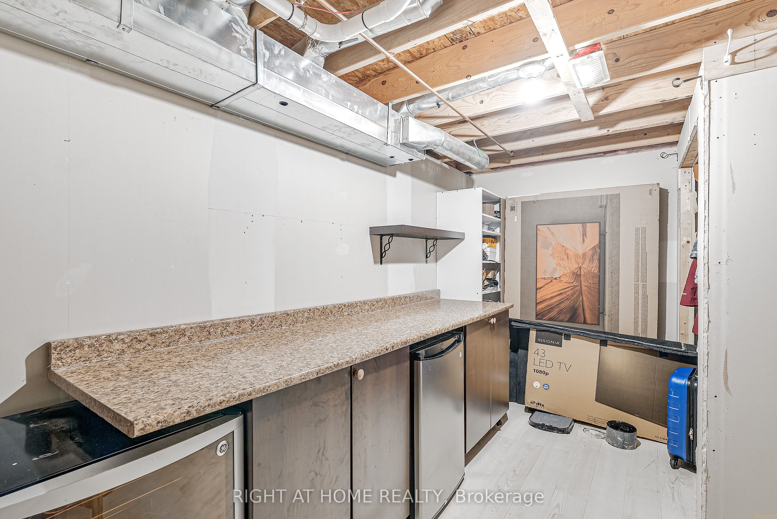 317 Glenbrae Avenue Property Photo 41