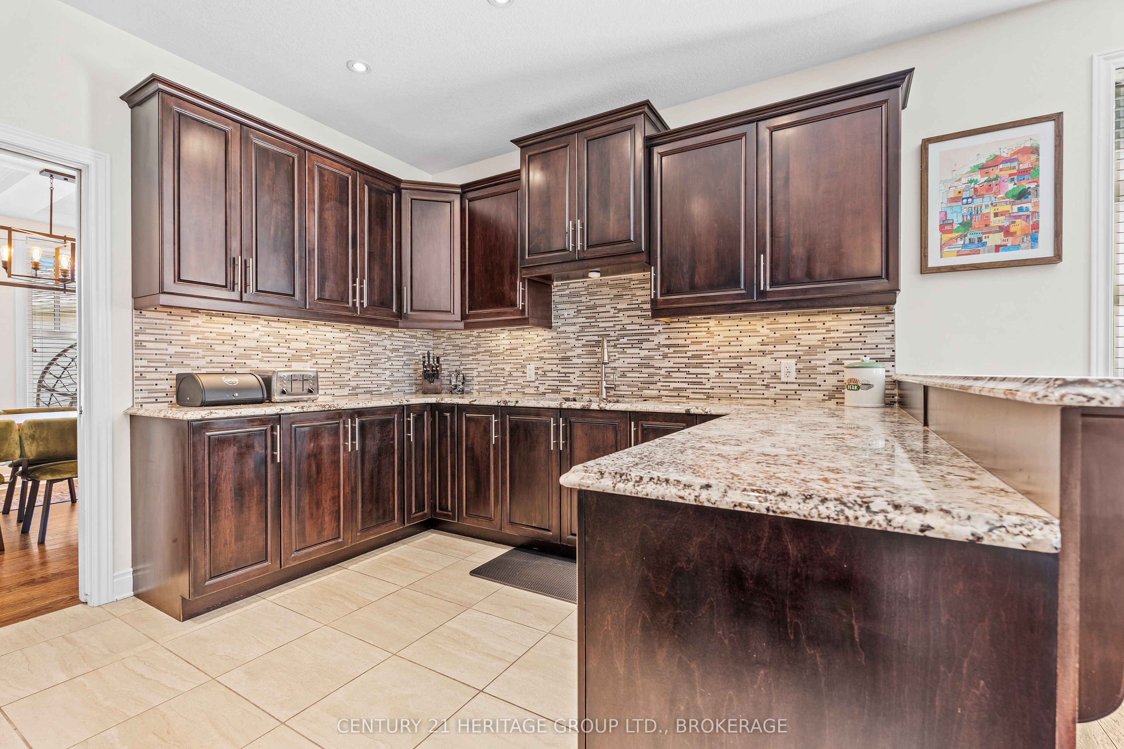 413 Westgate Court Property Photo 16