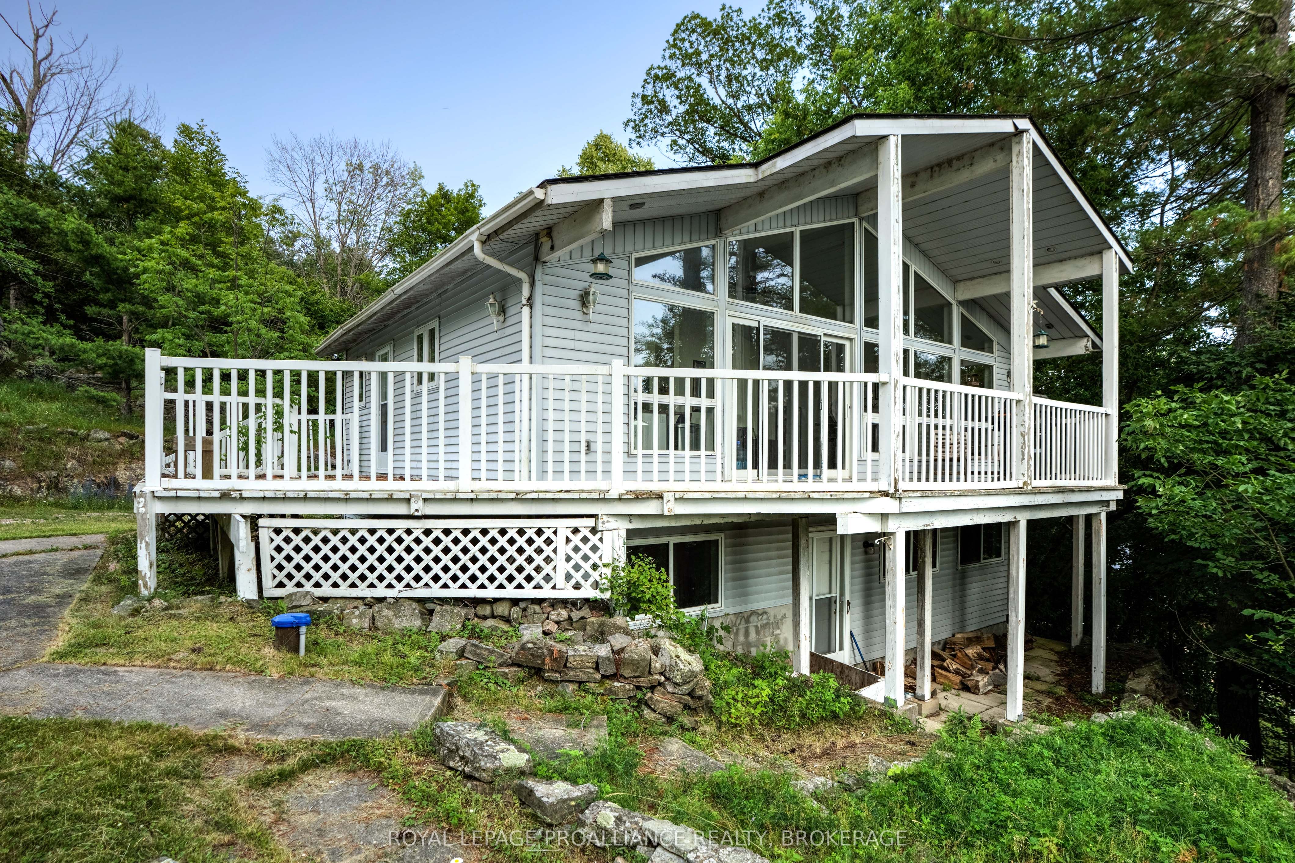 182a Brooks Point Road Property Photo 3