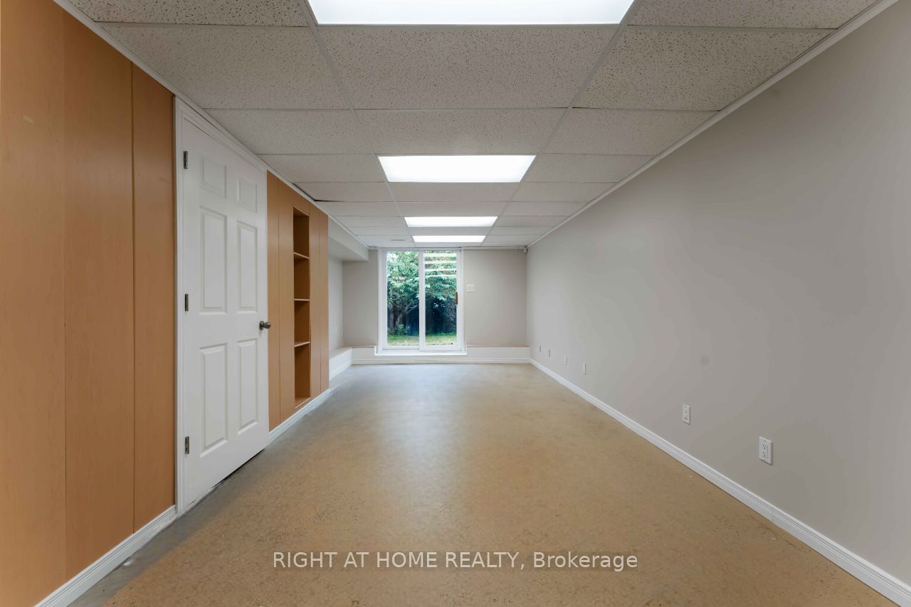 218 Tandalee Crescent Property Photo 25