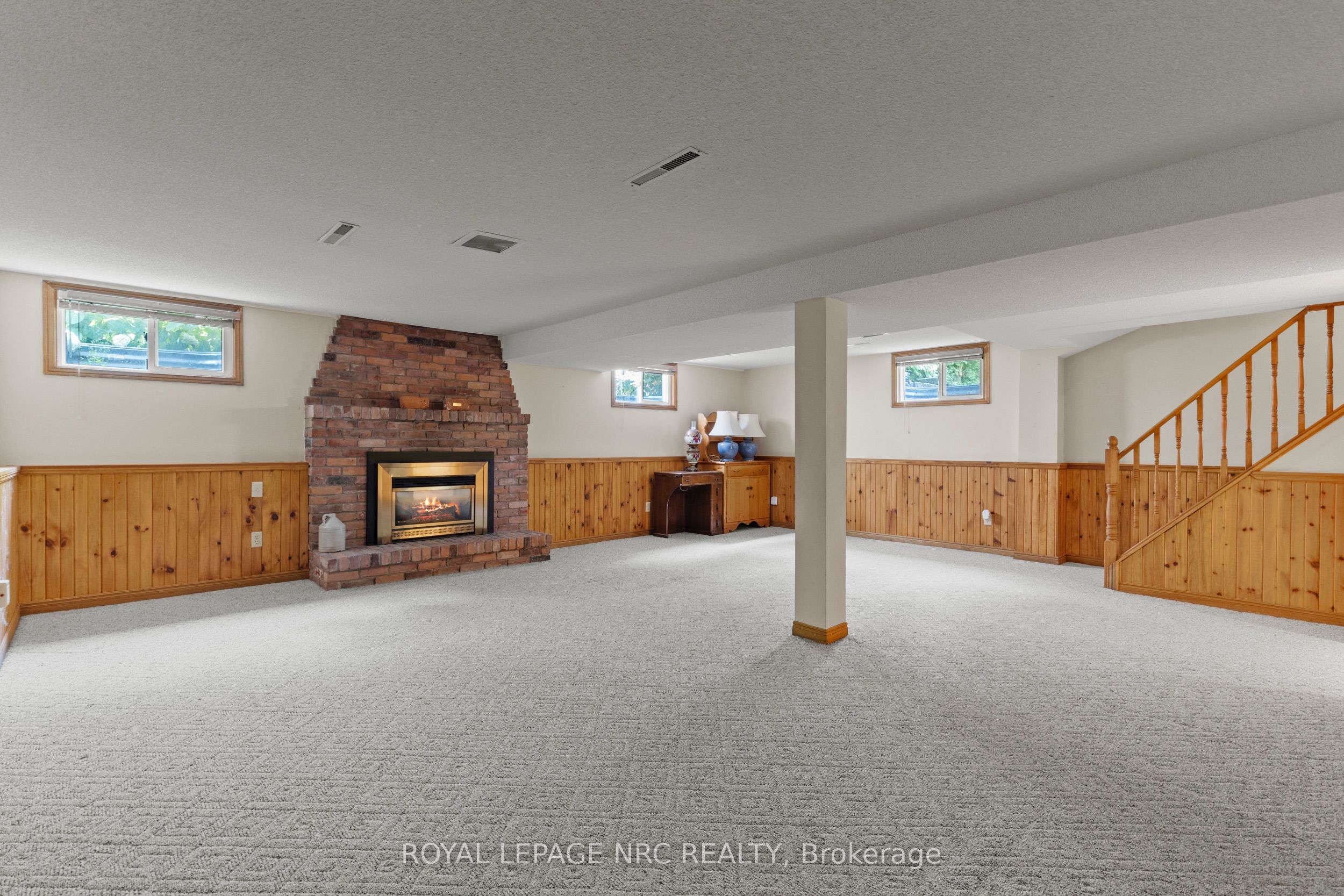 10 Upper Canada Drive Property Photo 26