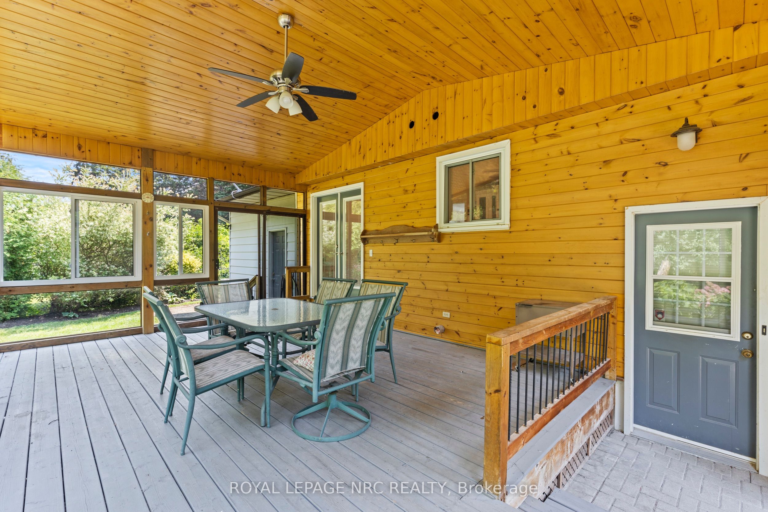 10 Upper Canada Drive Property Photo 34