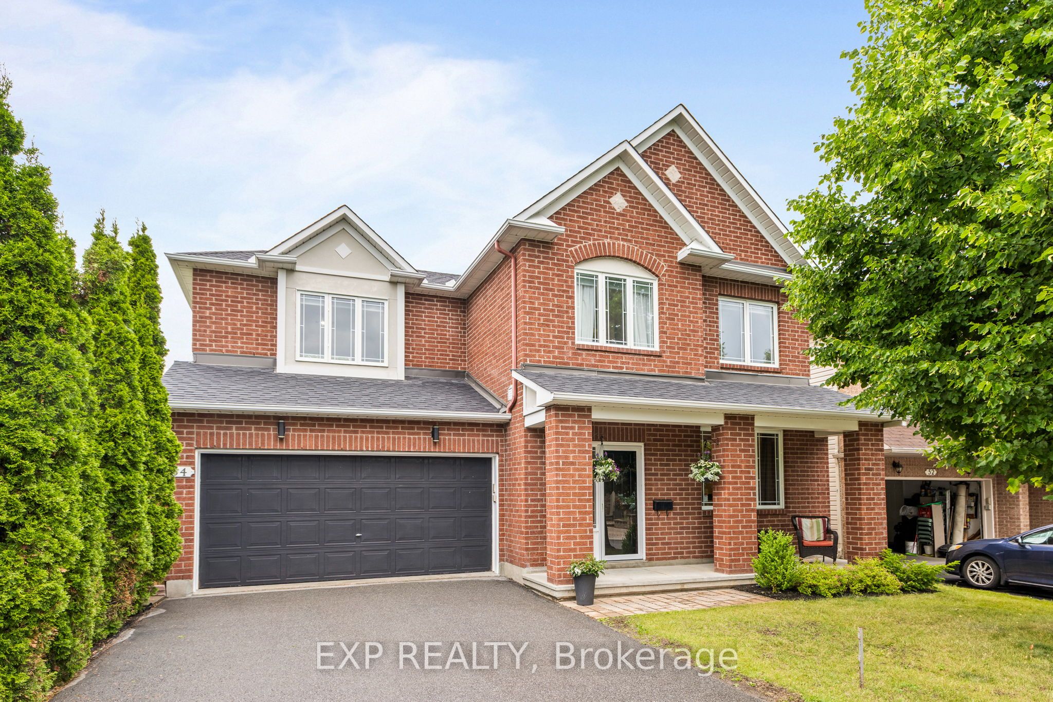 54 Huntcliff Place Property Photo 1