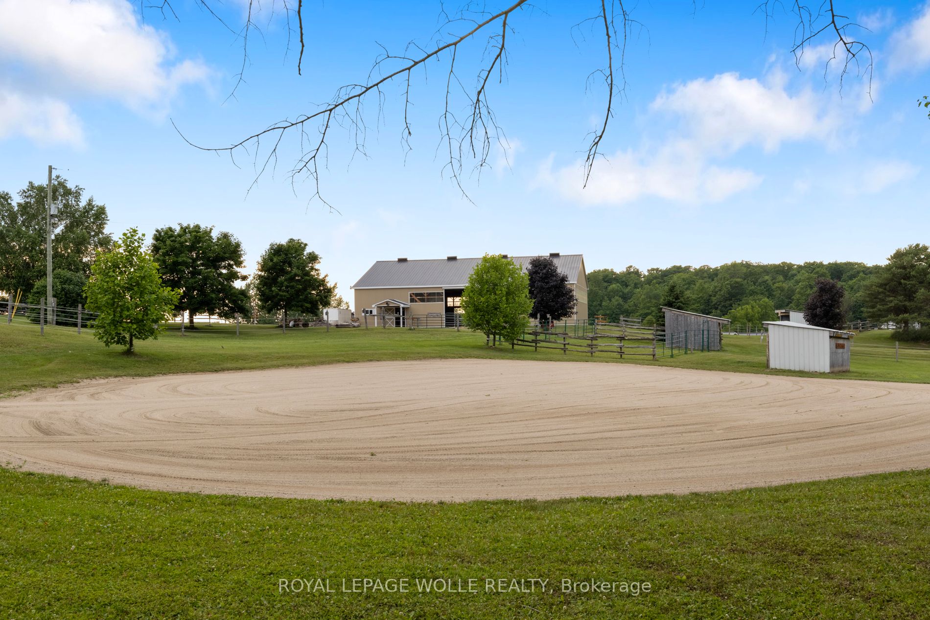 413294 Baseline Road Property Photo 9