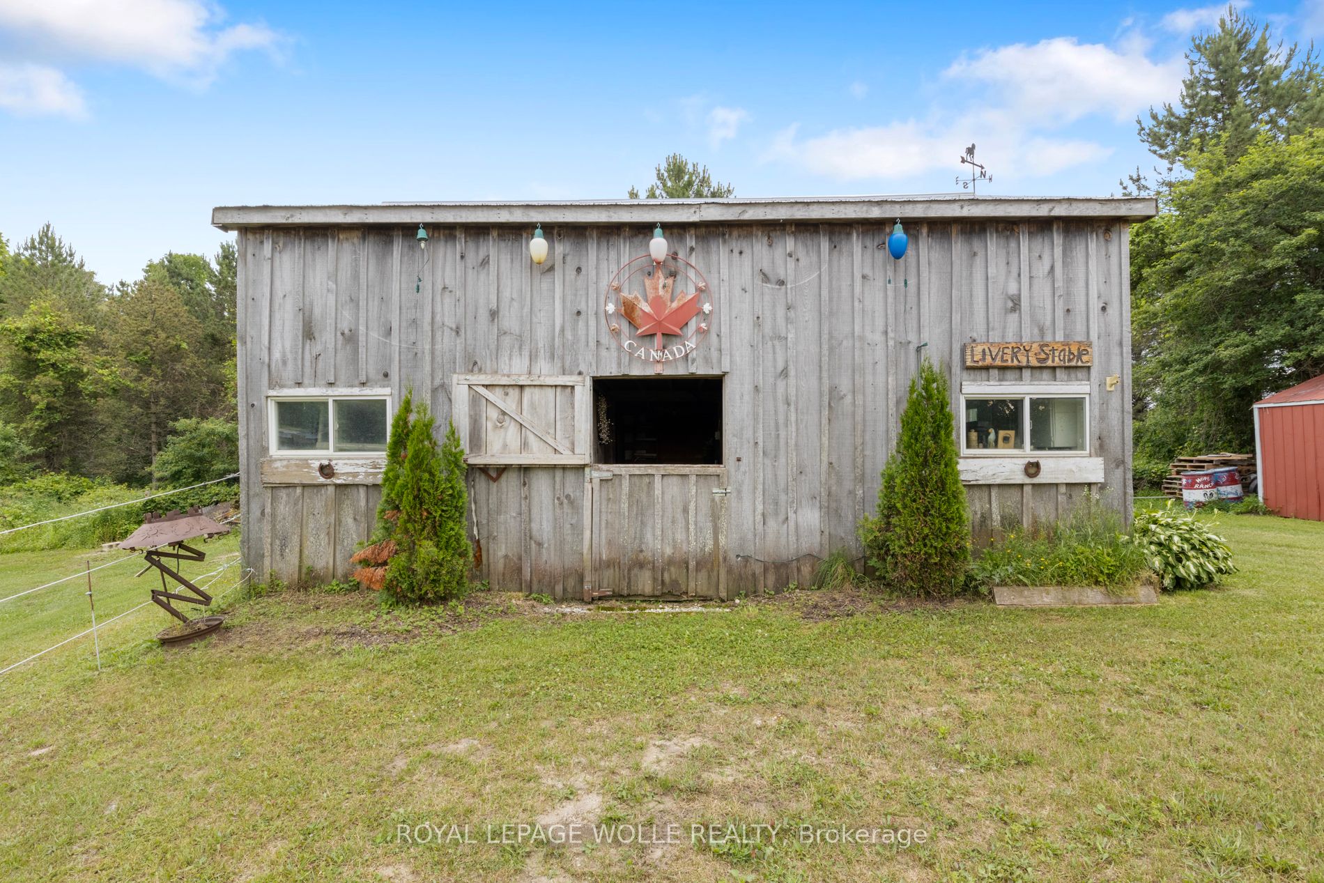 413294 Baseline Road Property Photo 13
