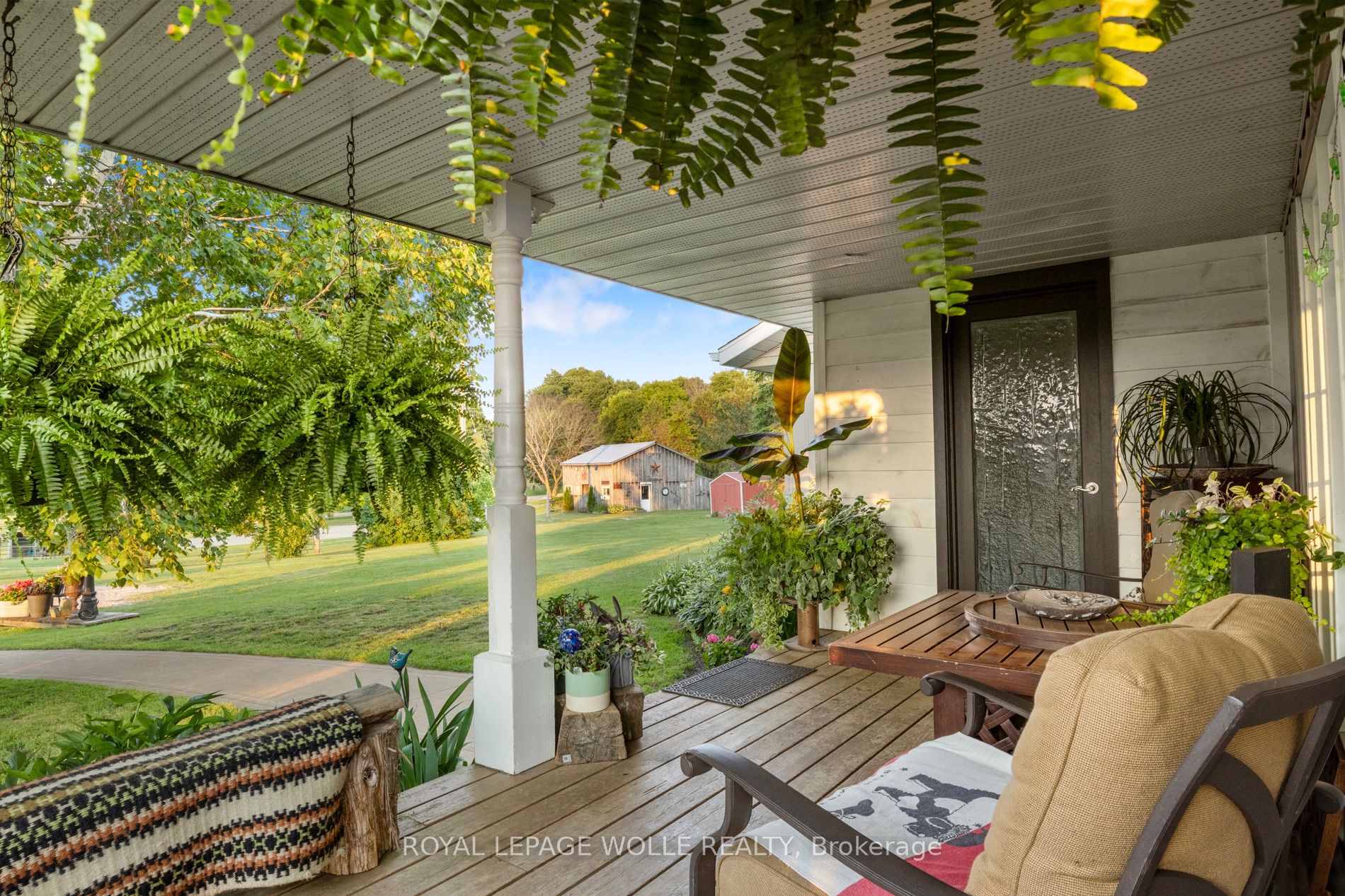 413294 Baseline Road Property Photo 23