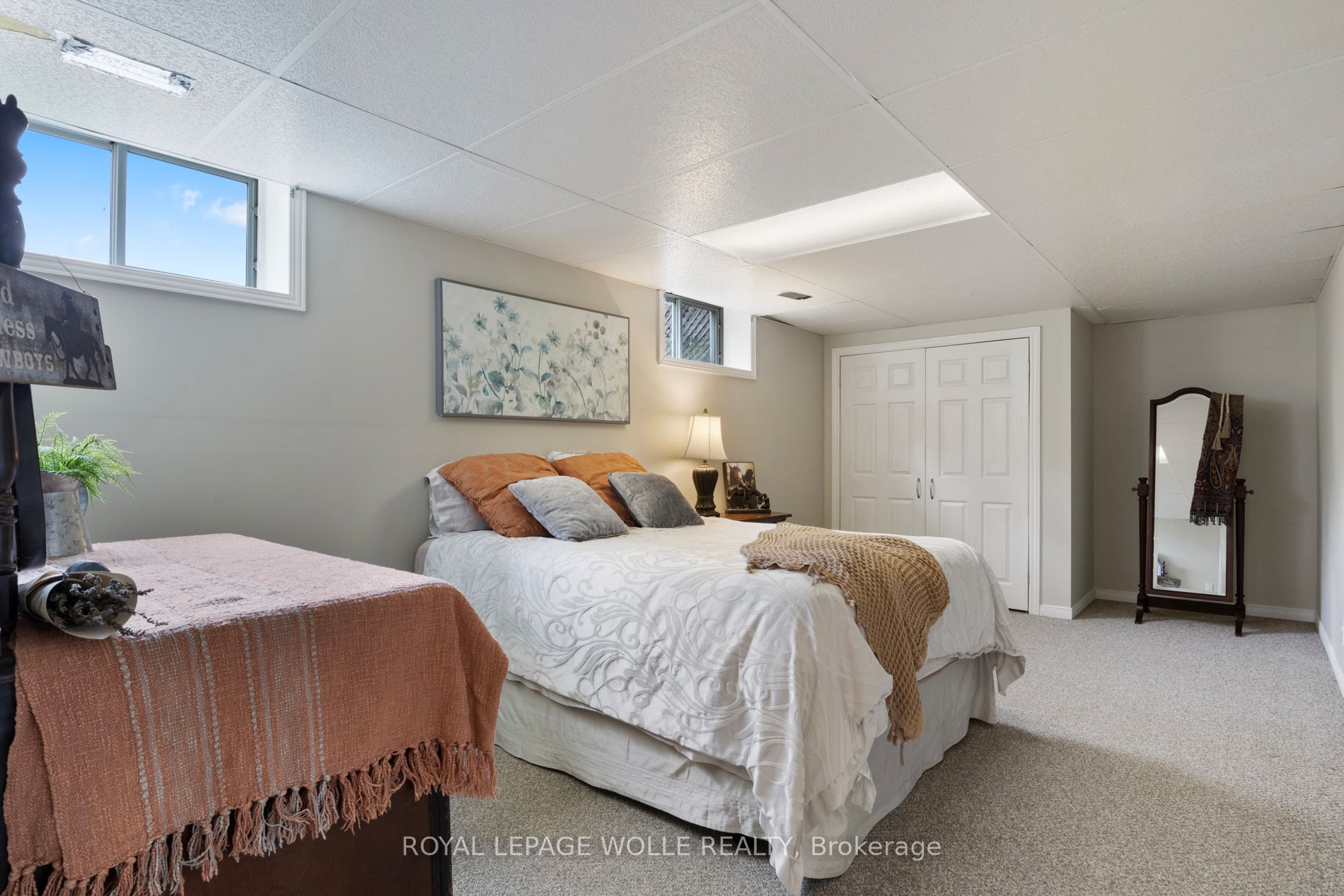 413294 Baseline Road Property Photo 43