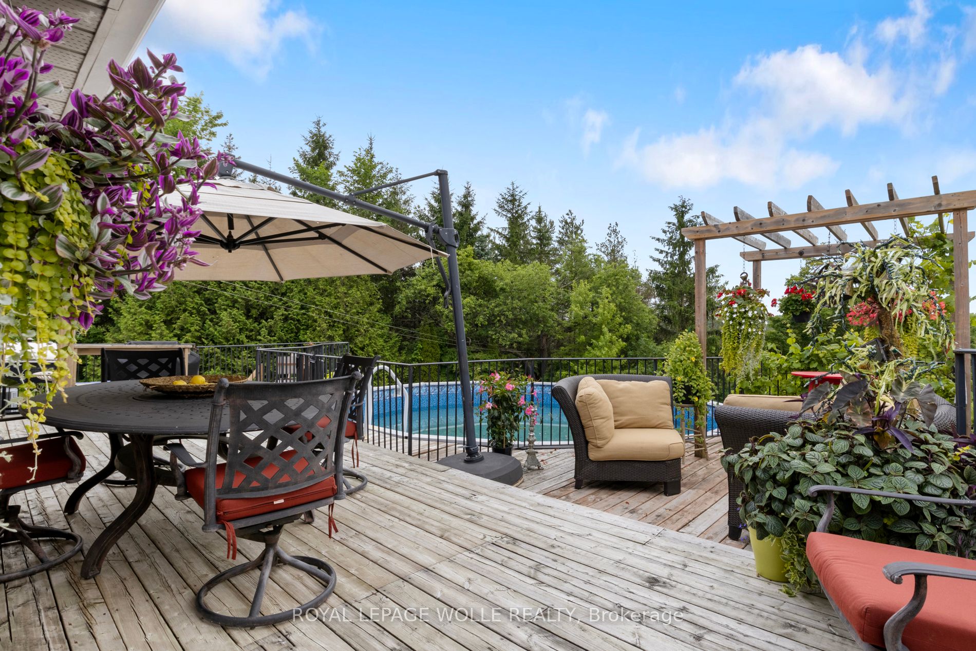 413294 Baseline Road Property Photo 45