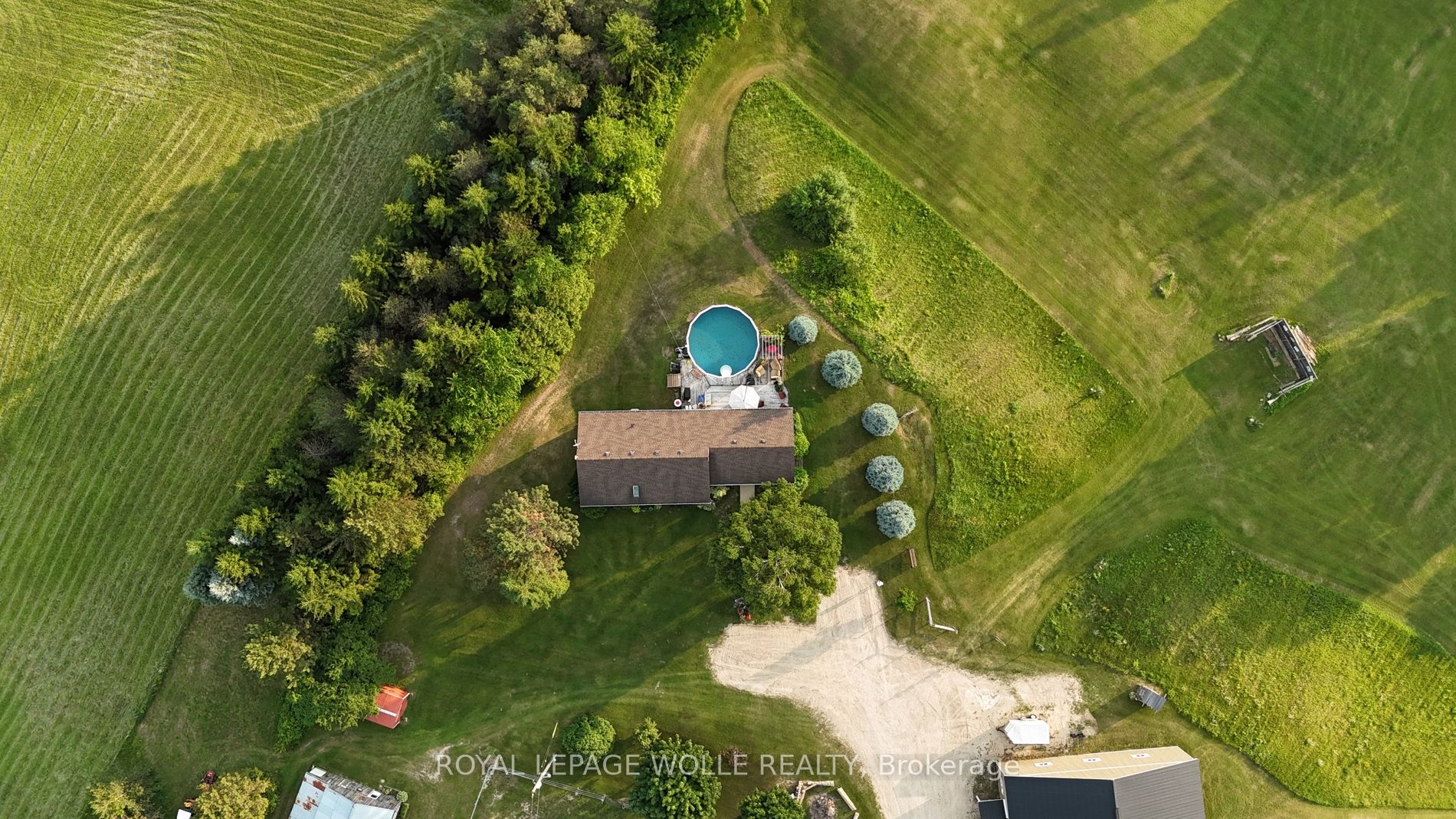 413294 Baseline Road Property Photo 47