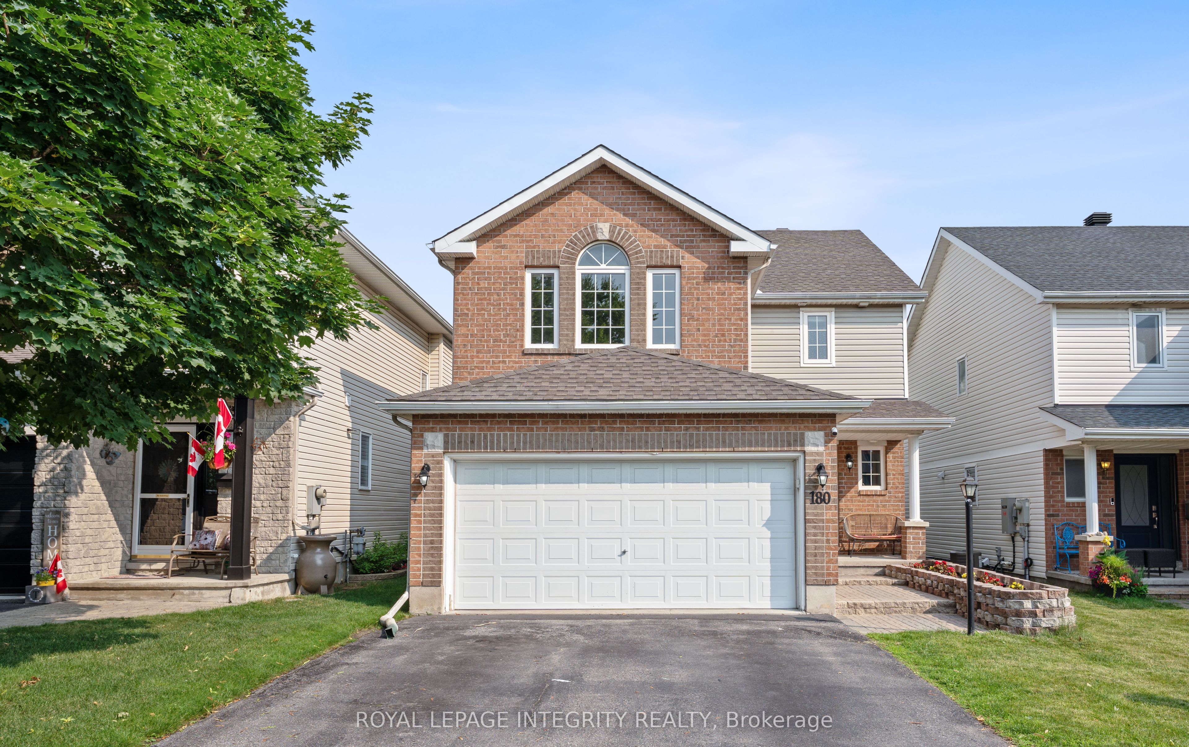 180 Deerfox Drive Property Photo 1
