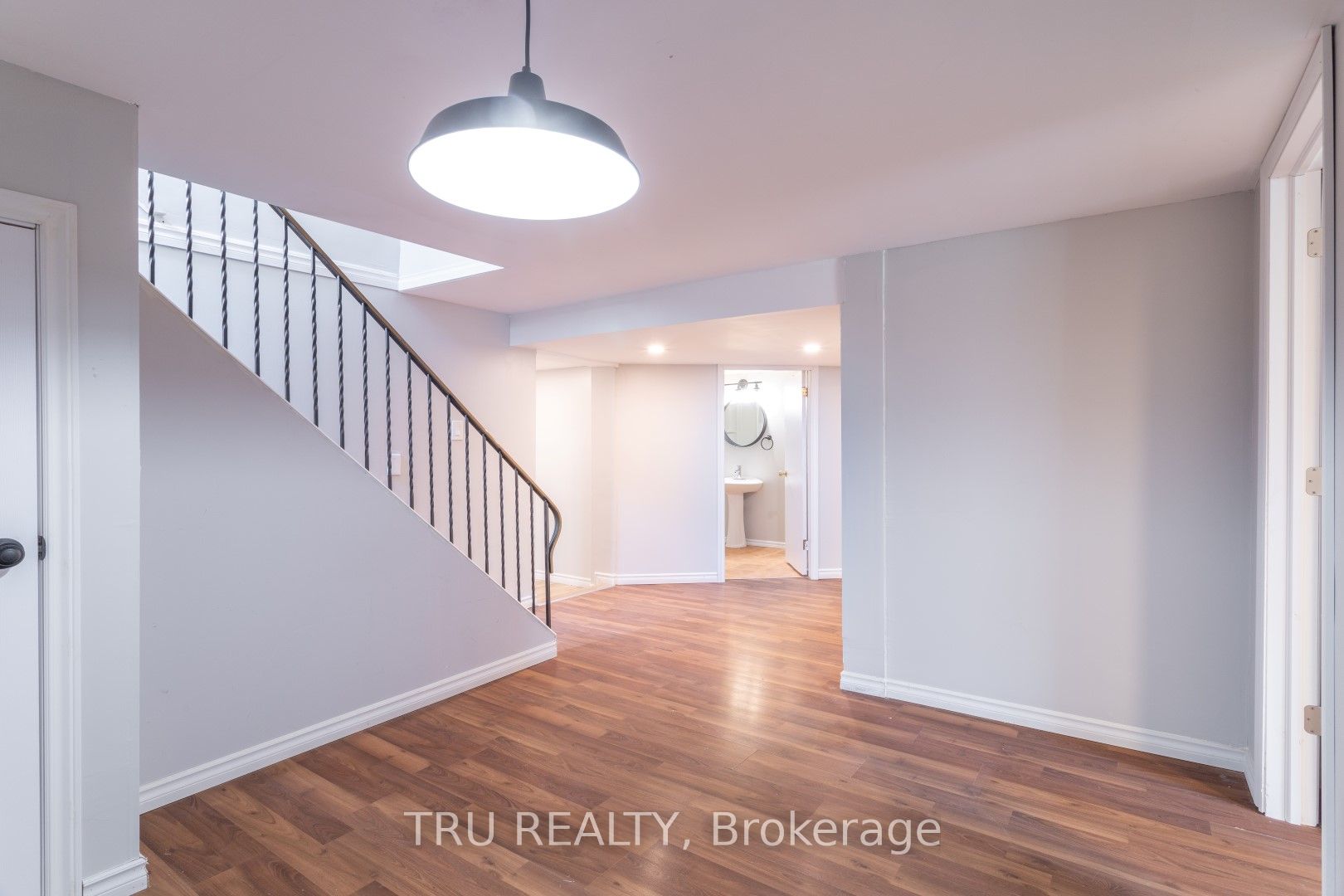 #b - 1254 Maitland Avenue Property Photo 4