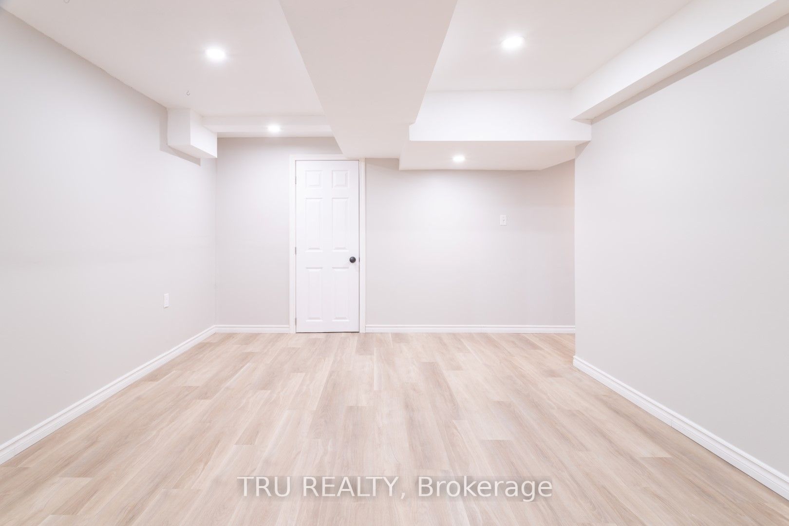 #b - 1254 Maitland Avenue Property Photo 7