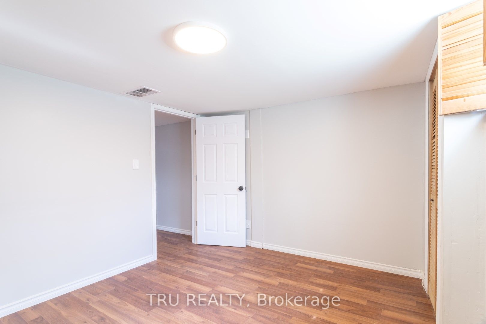 #b - 1254 Maitland Avenue Property Photo 13
