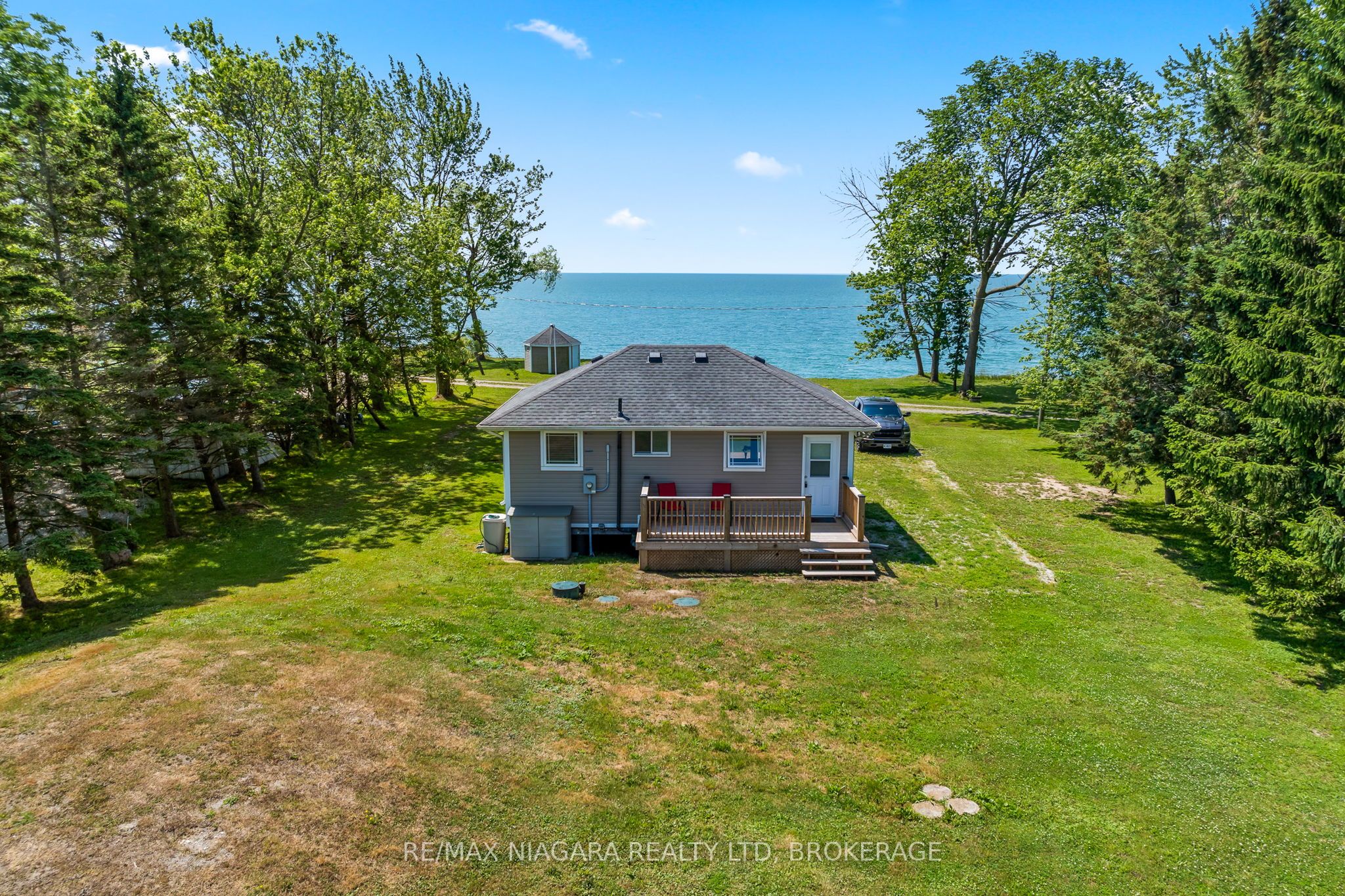 45 Erie Heights Line Property Photo 5