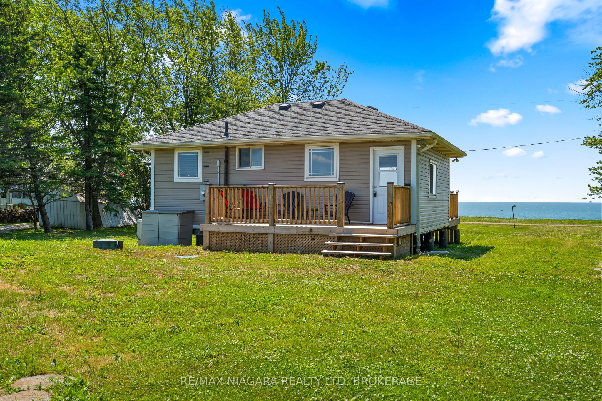 45 Erie Heights Line Property Photo 6