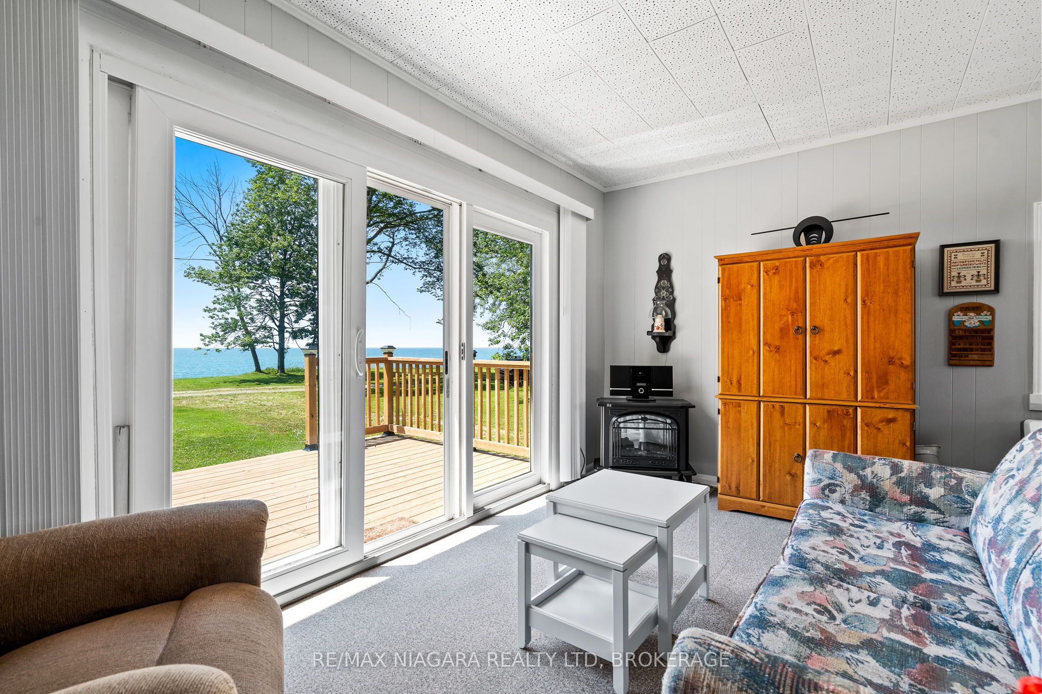 45 Erie Heights Line Property Photo 11