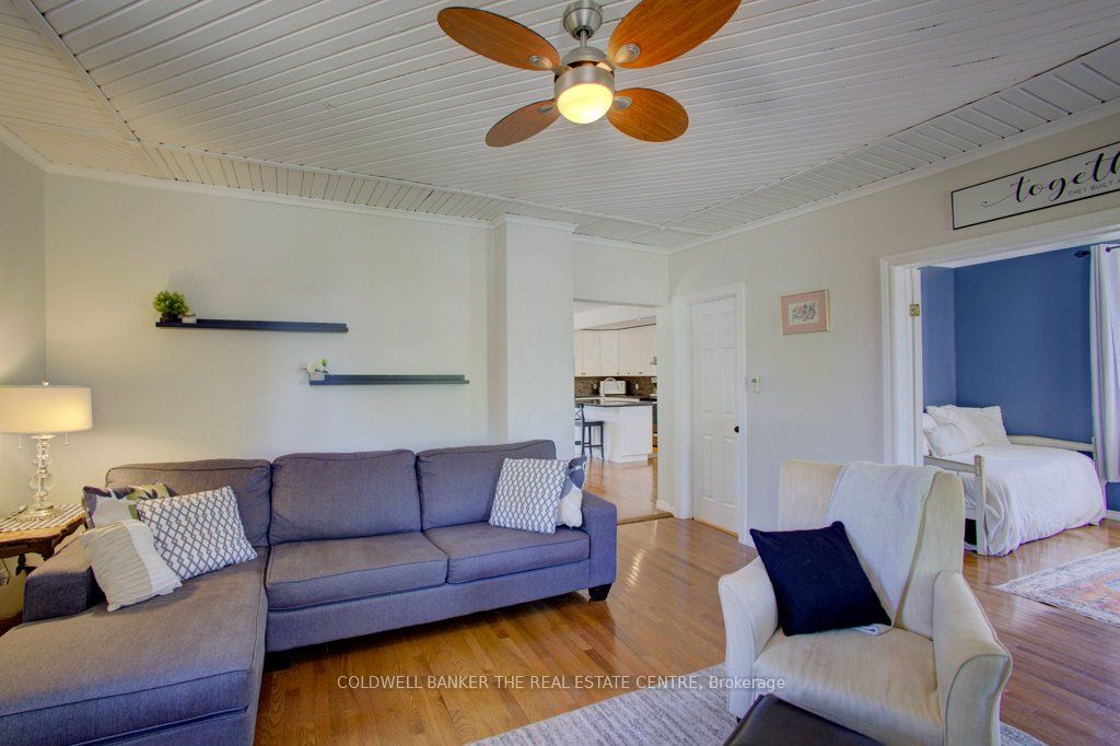 780 Elma Street W Property Photo 7