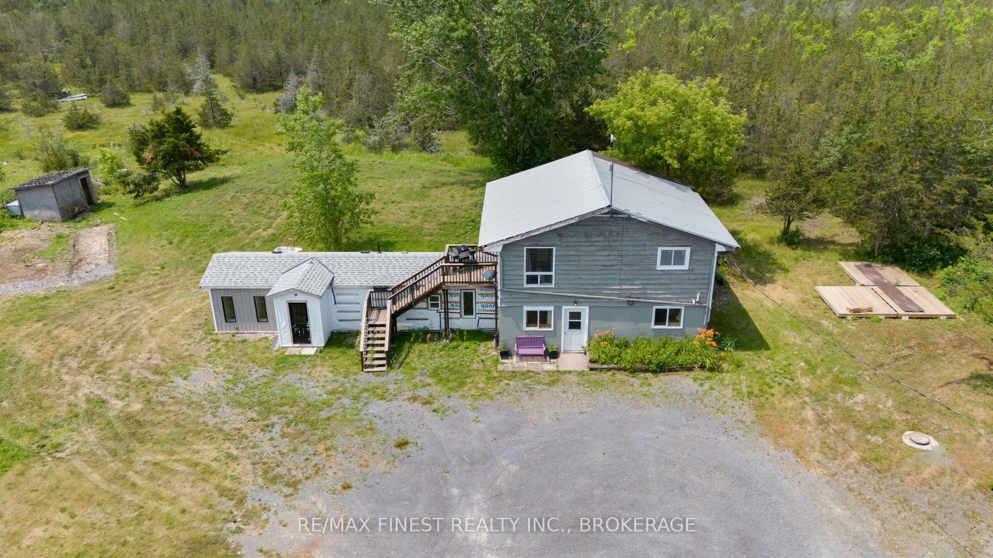 780 Wing Rd Property Photo 1