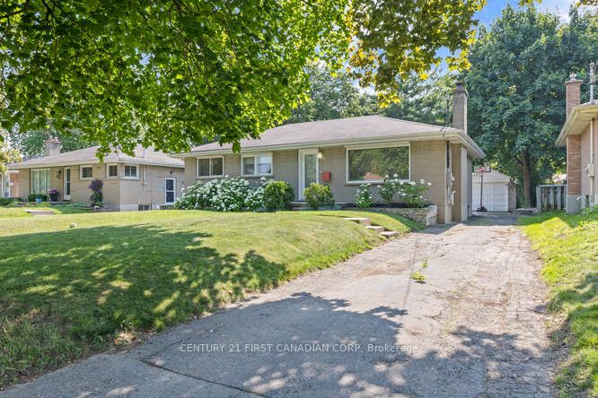 470 Beachwood Avenue Property Photo 2