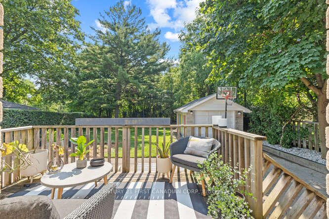 470 Beachwood Avenue Property Photo 32