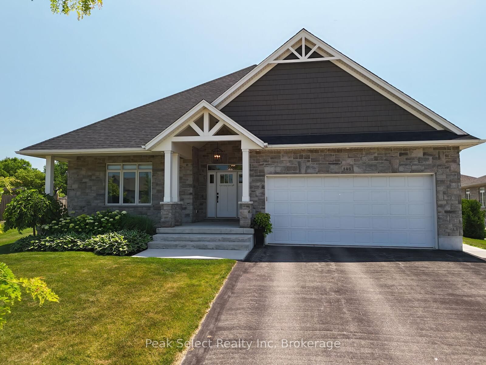 343 Tracy Street Property Photo 2