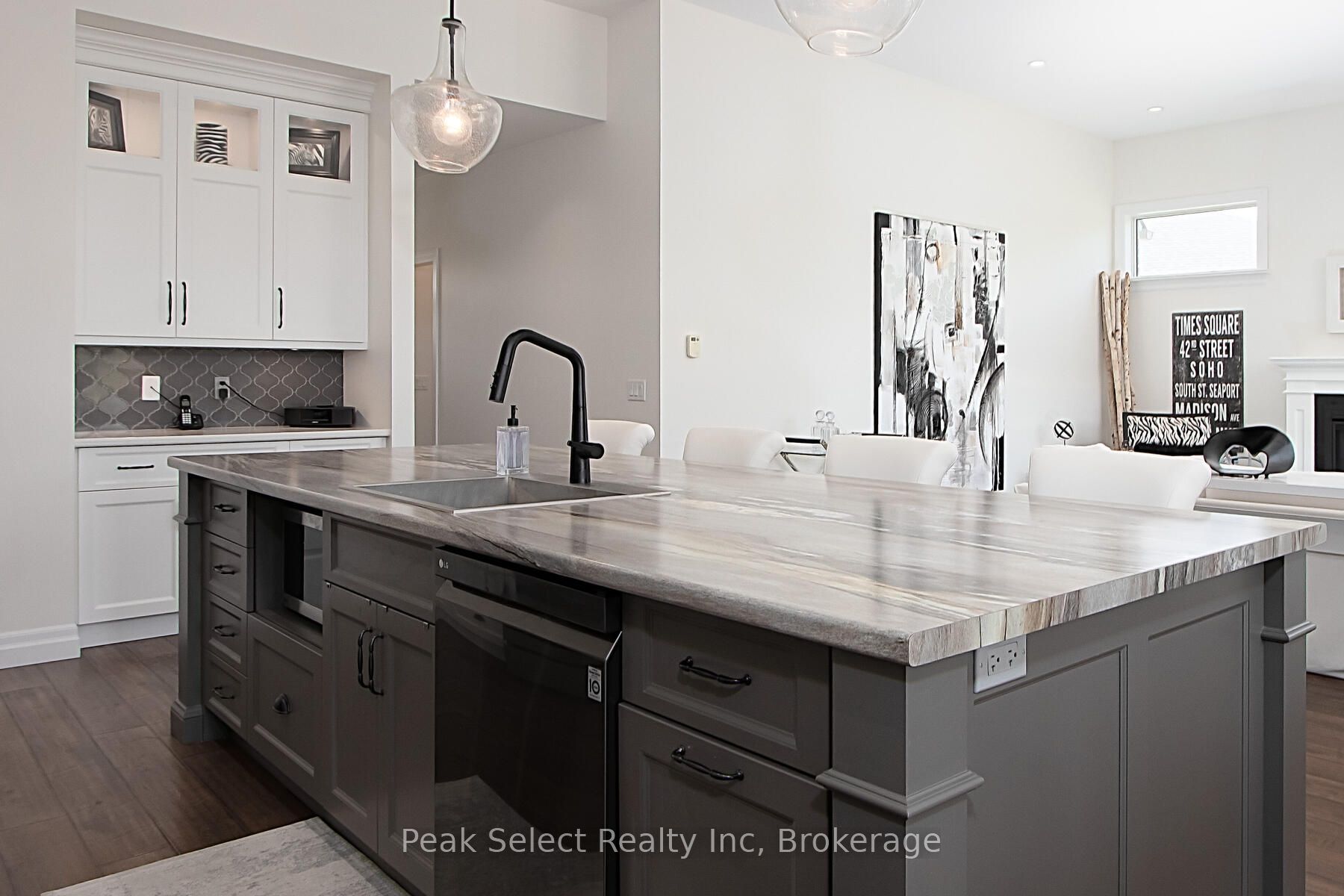 343 Tracy Street Property Photo 11