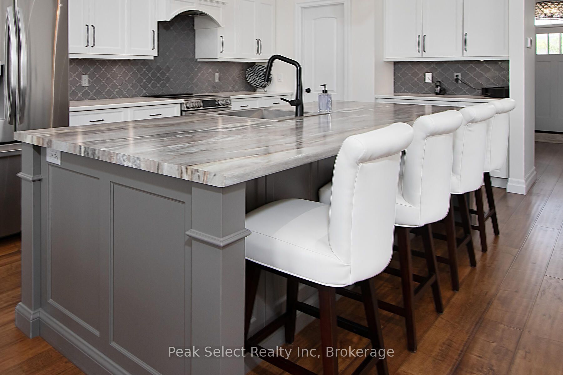 343 Tracy Street Property Photo 13