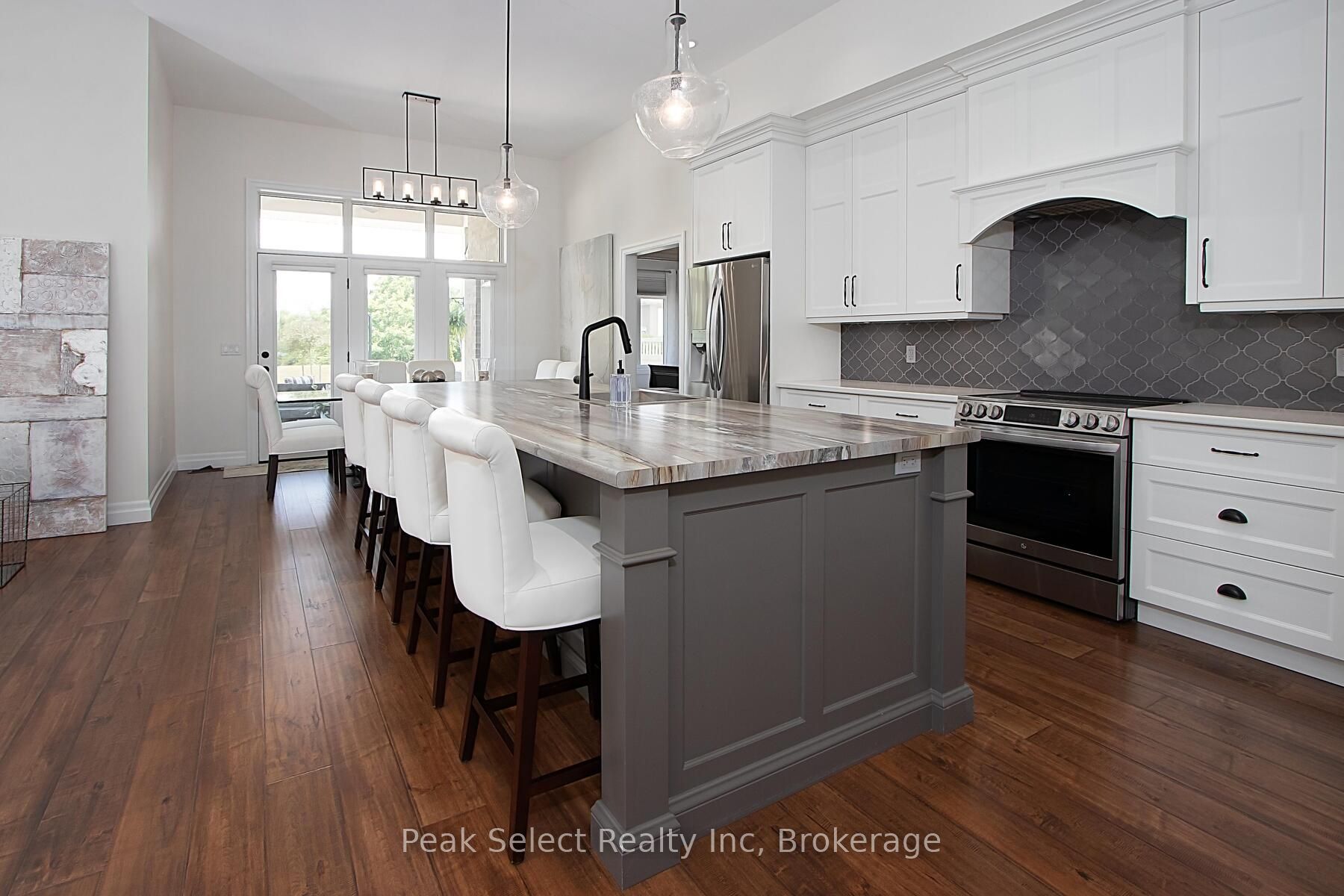 343 Tracy Street Property Photo 15