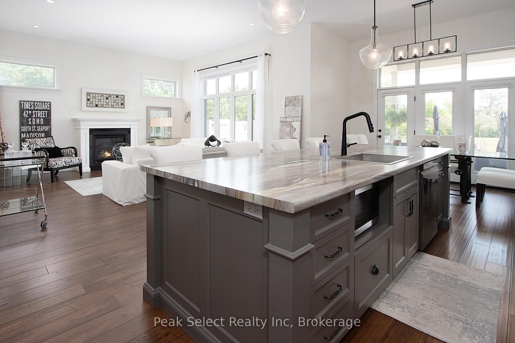 343 Tracy Street Property Photo 16