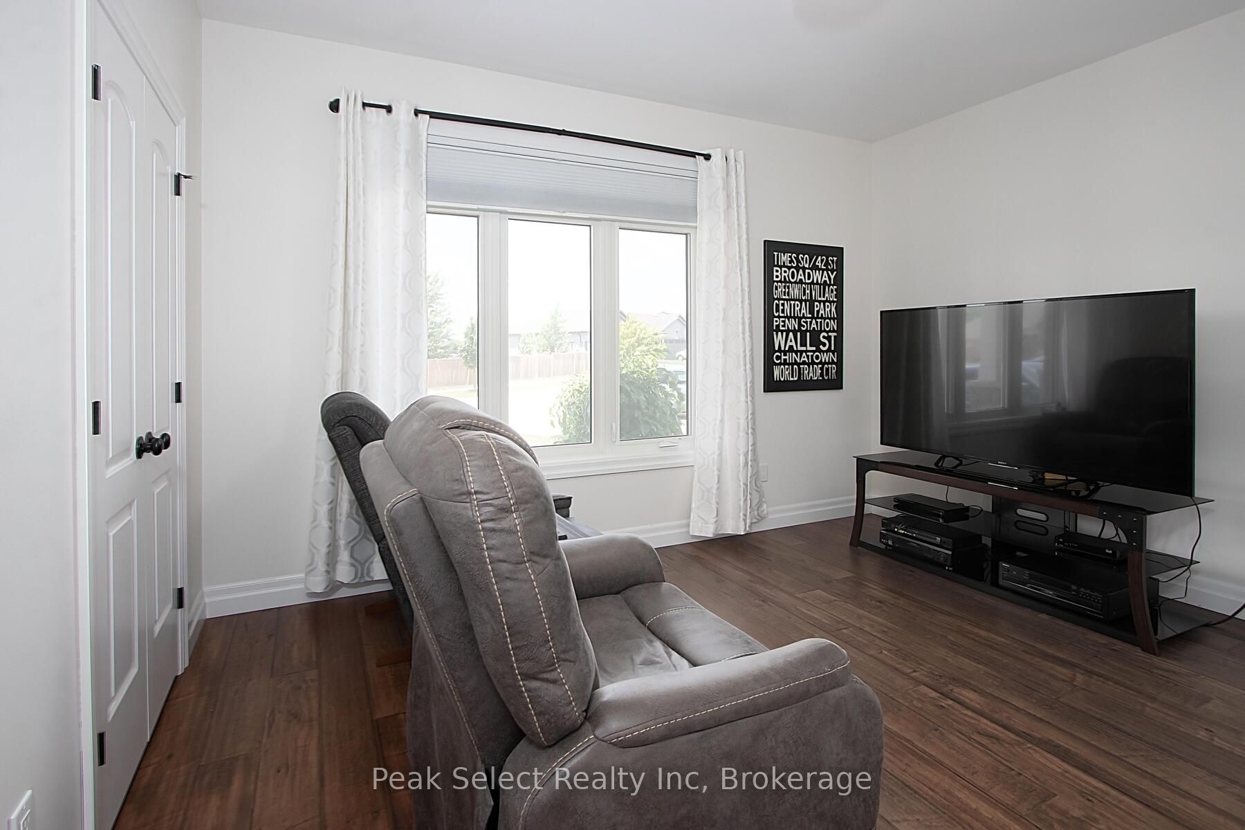 343 Tracy Street Property Photo 23