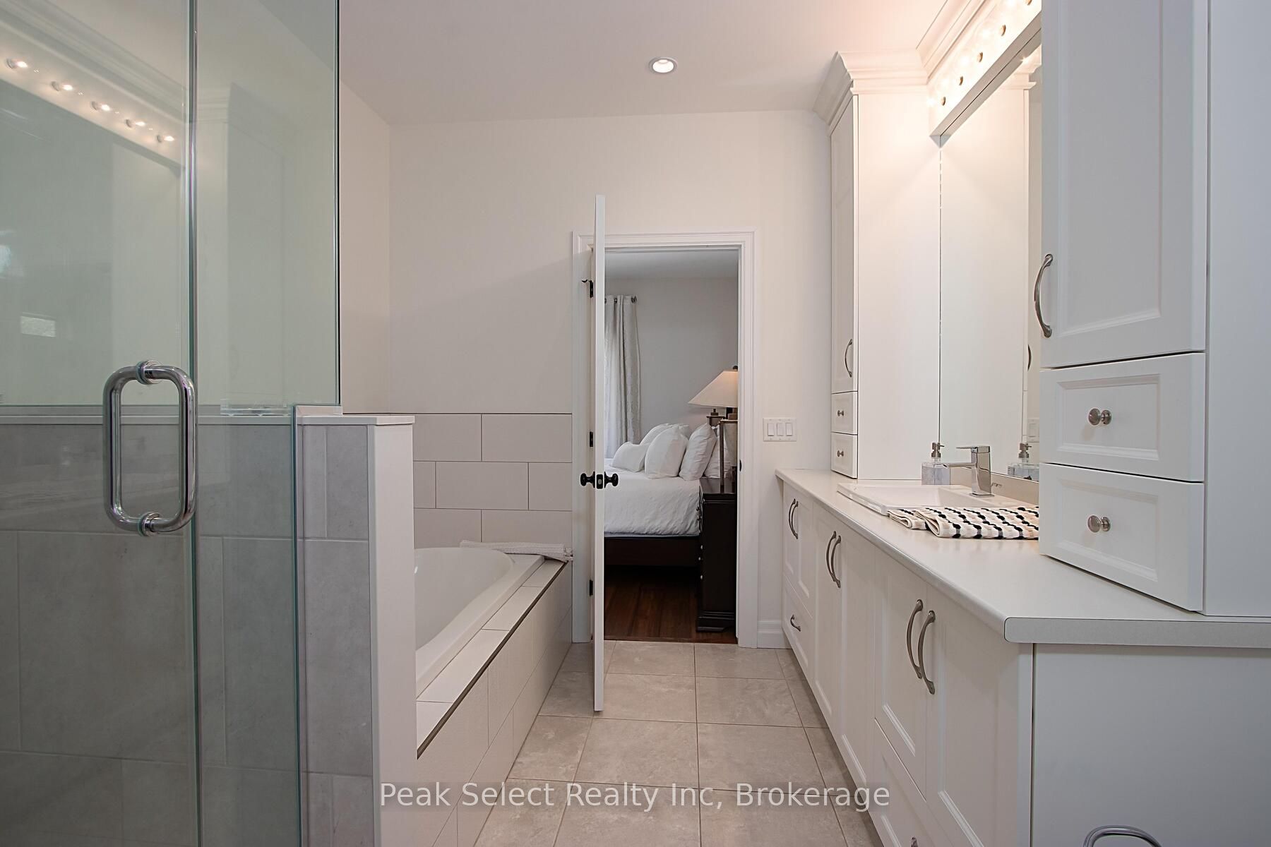 343 Tracy Street Property Photo 32