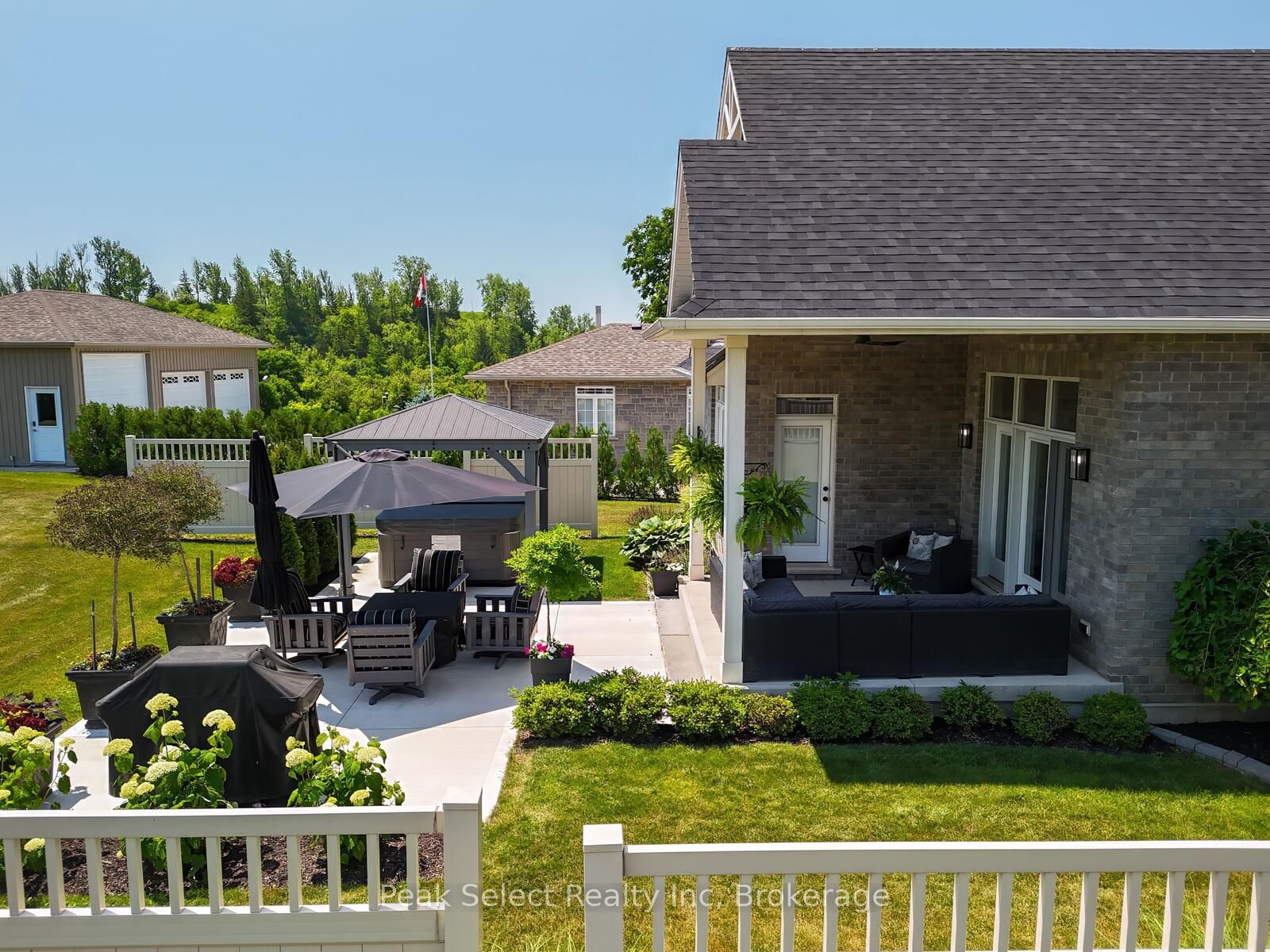 343 Tracy Street Property Photo 48