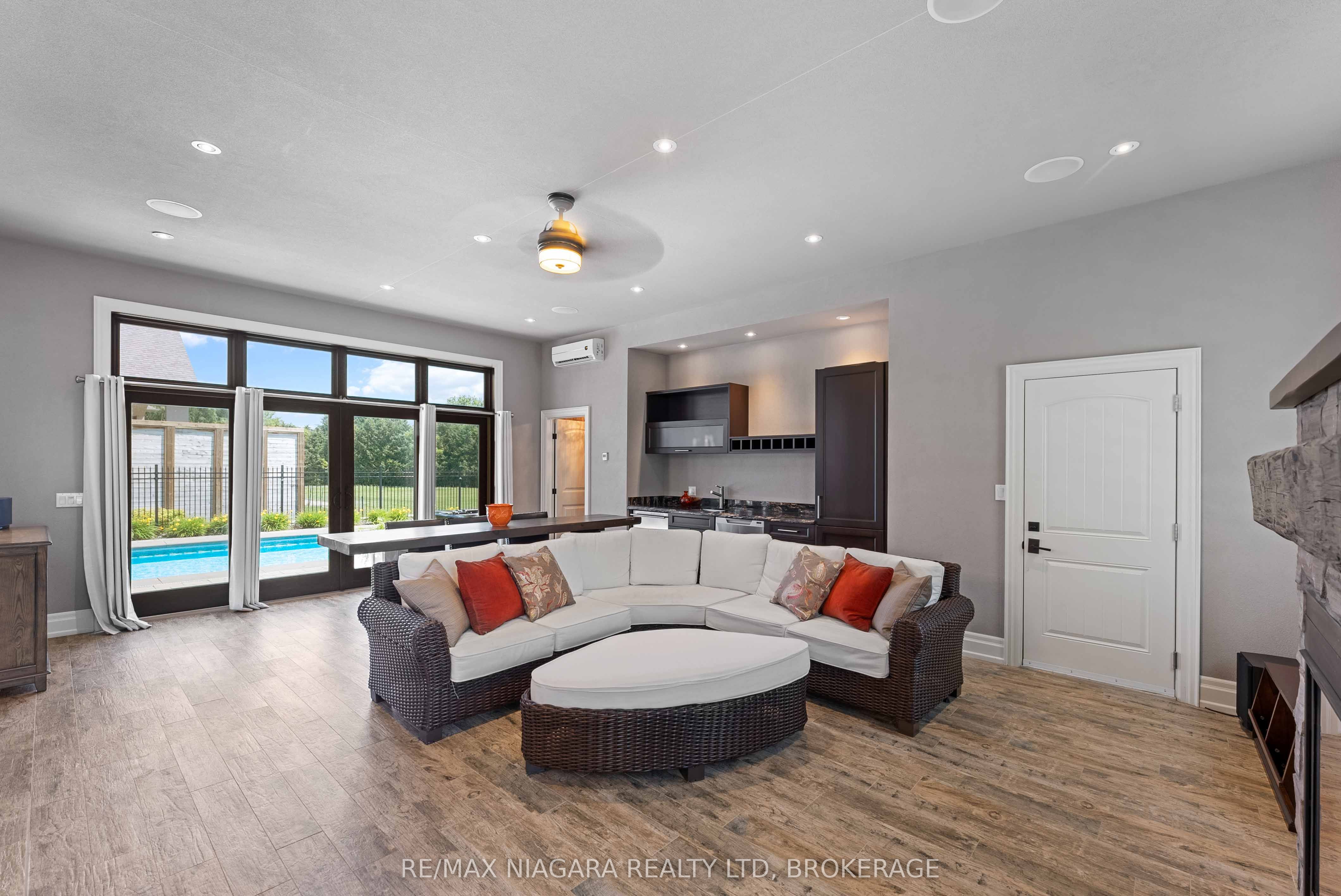 50 Sandalwood Crescent Property Photo 12