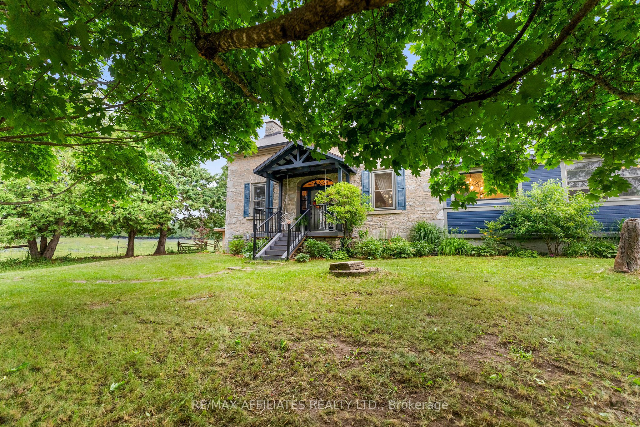 1415 Sheridan Rapids Road Property Photo 3