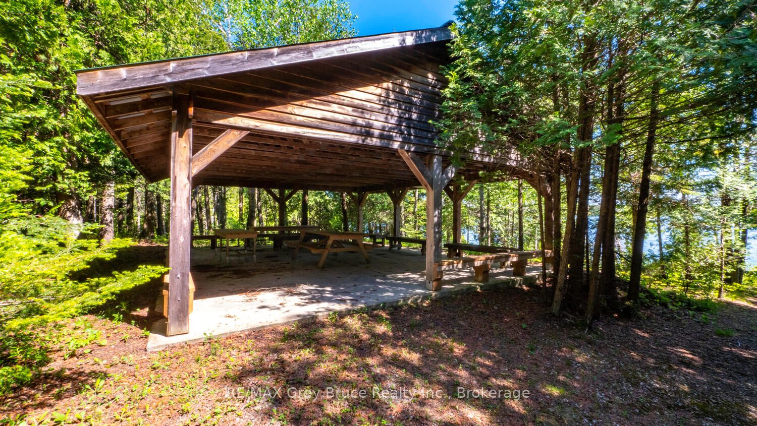 5 Northern Trl Property Photo 32
